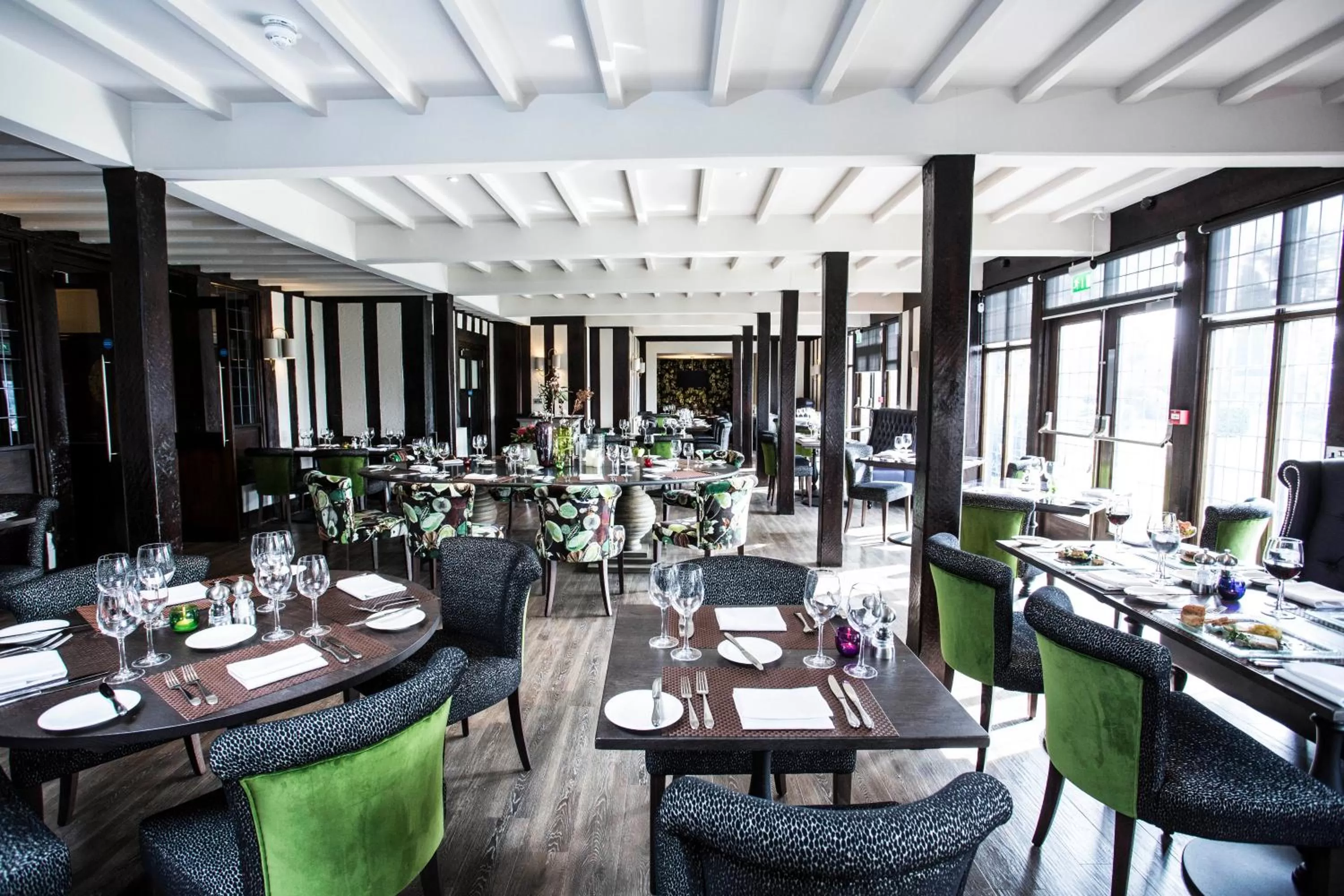 Restaurant/places to eat in Hogarths Stone Manor