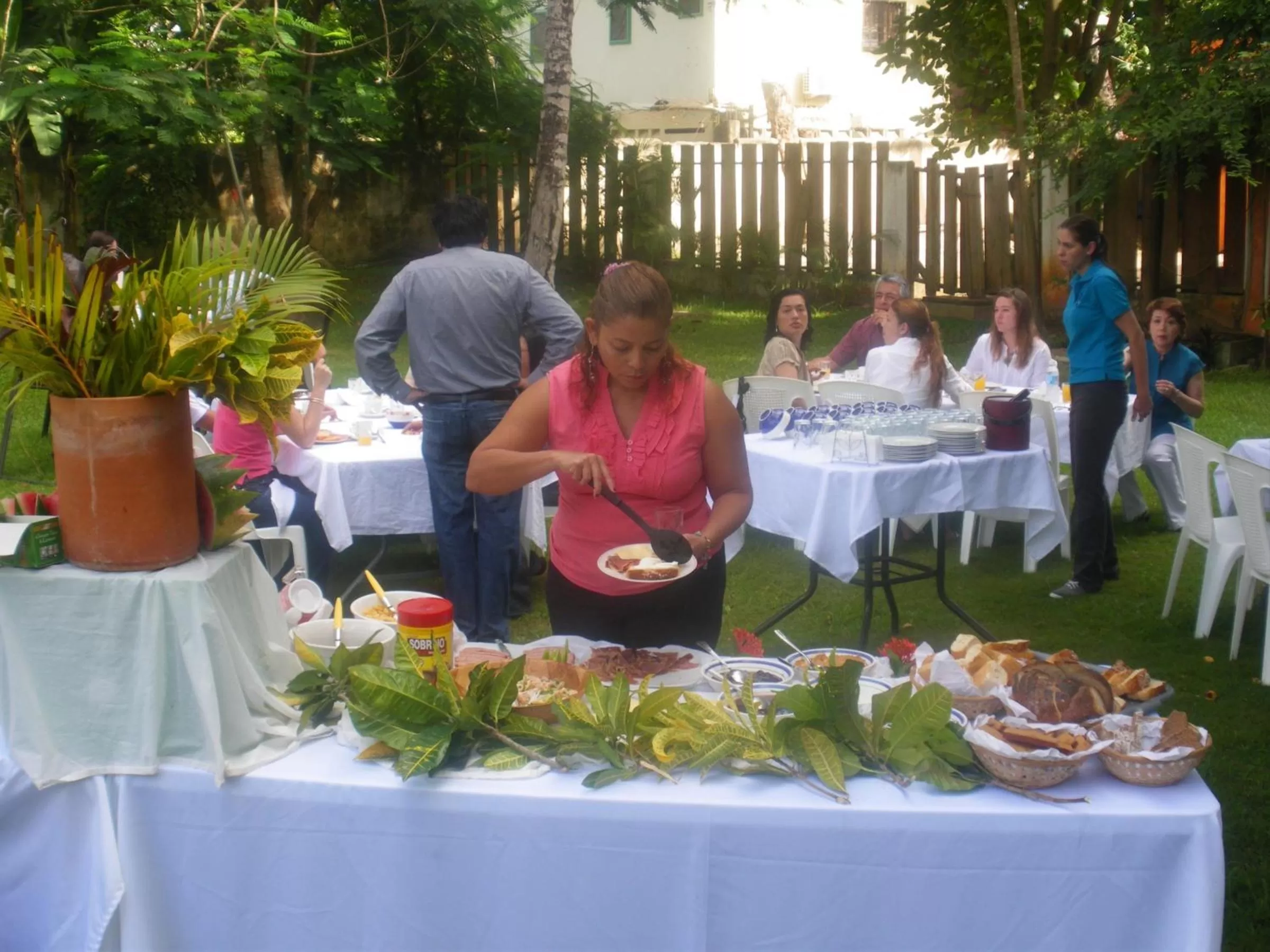 Continental breakfast, Restaurant/Places to Eat in La Residencia del Paseo