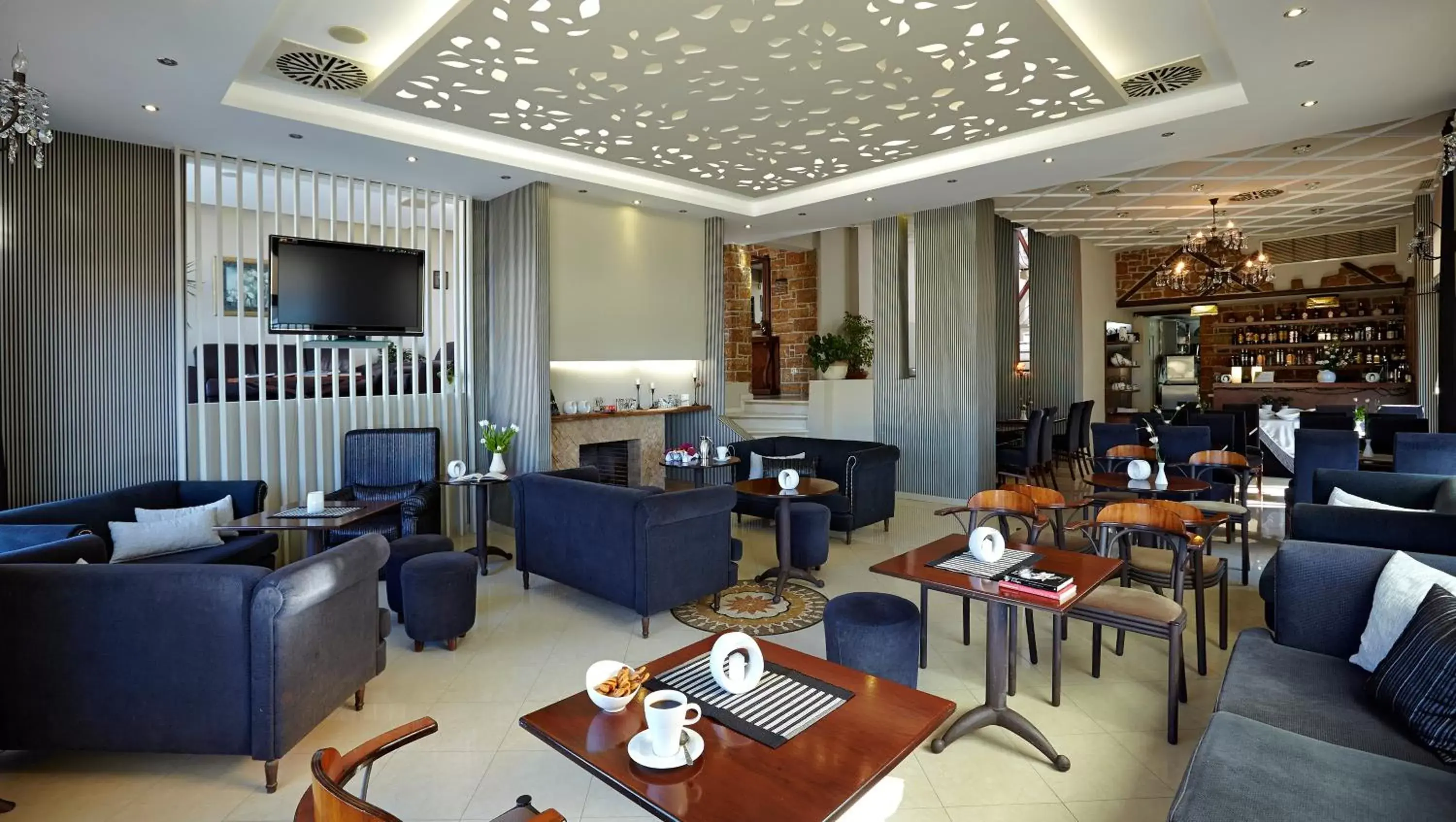 Restaurant/Places to Eat in Sokratis Hotel