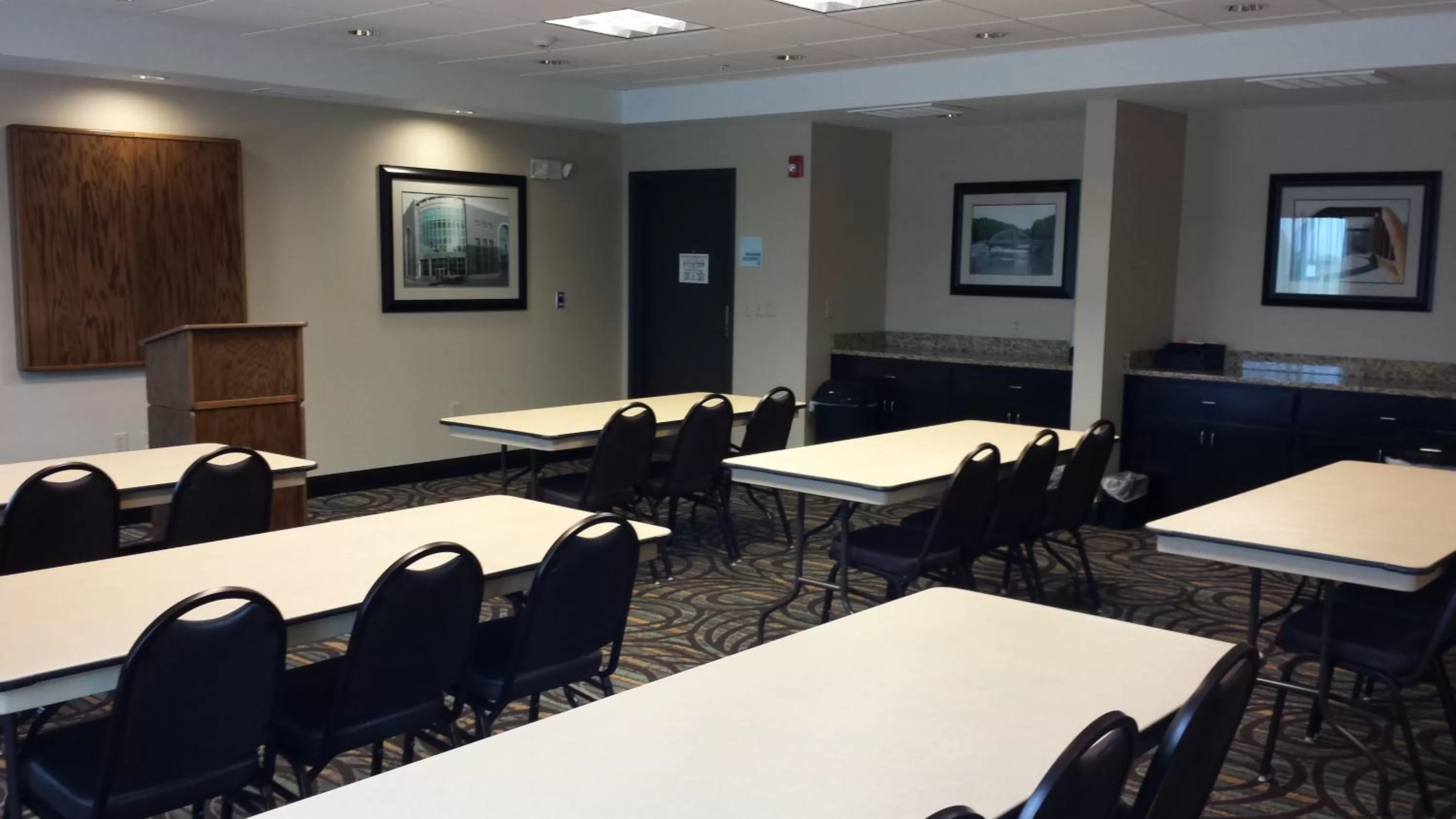 Meeting/conference room in Holiday Inn Express & Suites Nevada by IHG