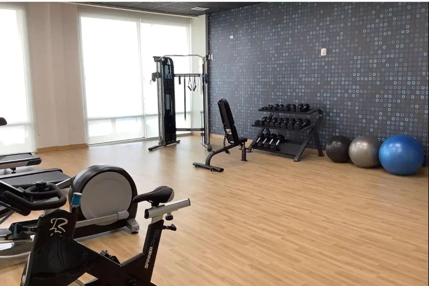 Fitness centre/facilities, Fitness Center/Facilities in La Quinta Inn & Suites by Wyndham Corpus Christi Southeast