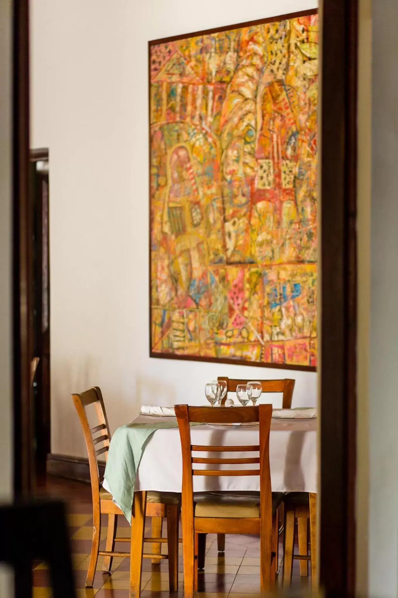 Swimming pool, Dining Area in Hotel la Perla Leon