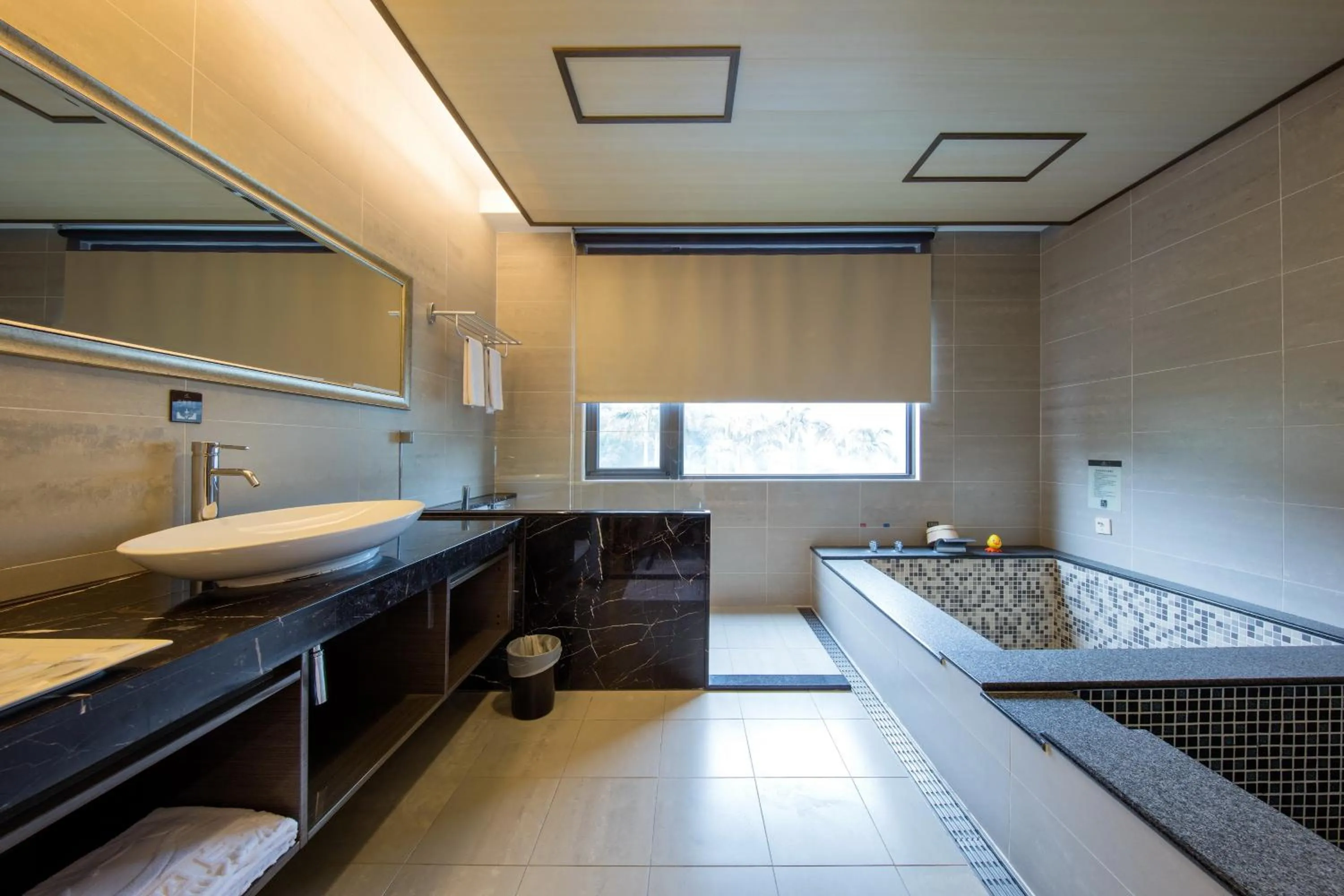 Shower in Great Roots Forestry Spa Resort