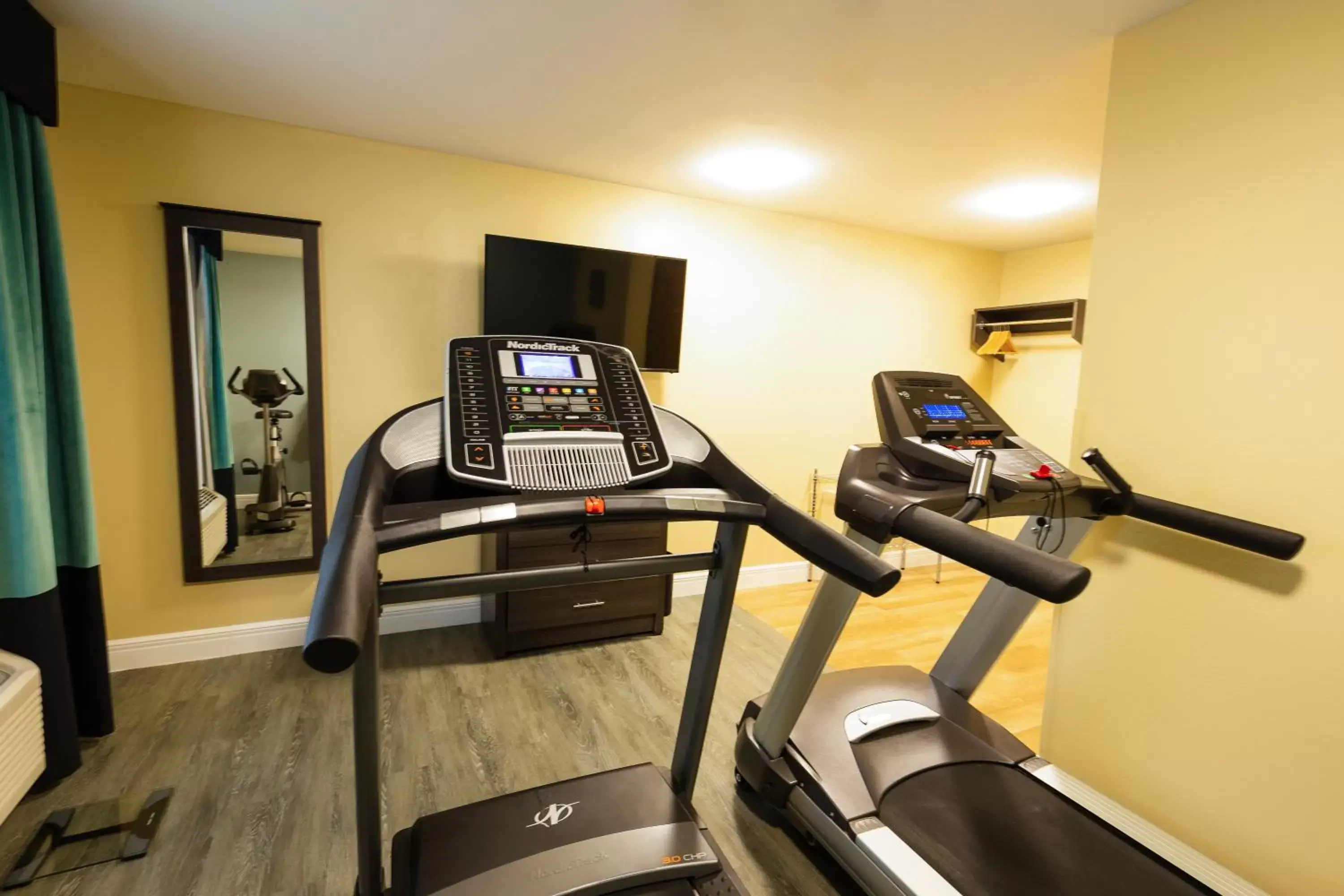 Fitness centre/facilities, Fitness Center/Facilities in Hawthorn Suites by Wyndham St. Robert/Ft. Leonard Wood
