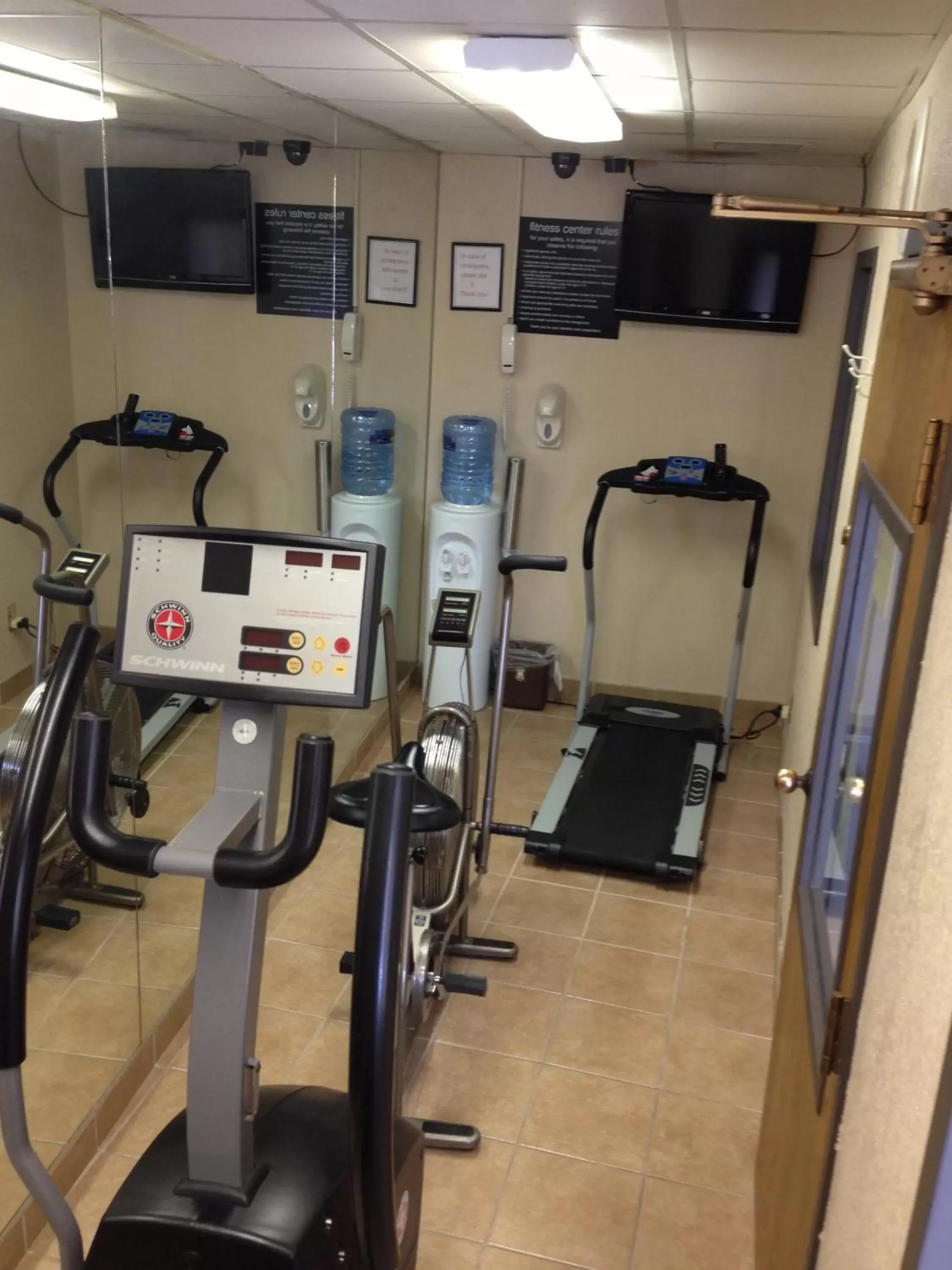 Fitness centre/facilities in Super 8 by Wyndham North Platte Fitness centre/facilities in Super 8 by Wyndham North Platte