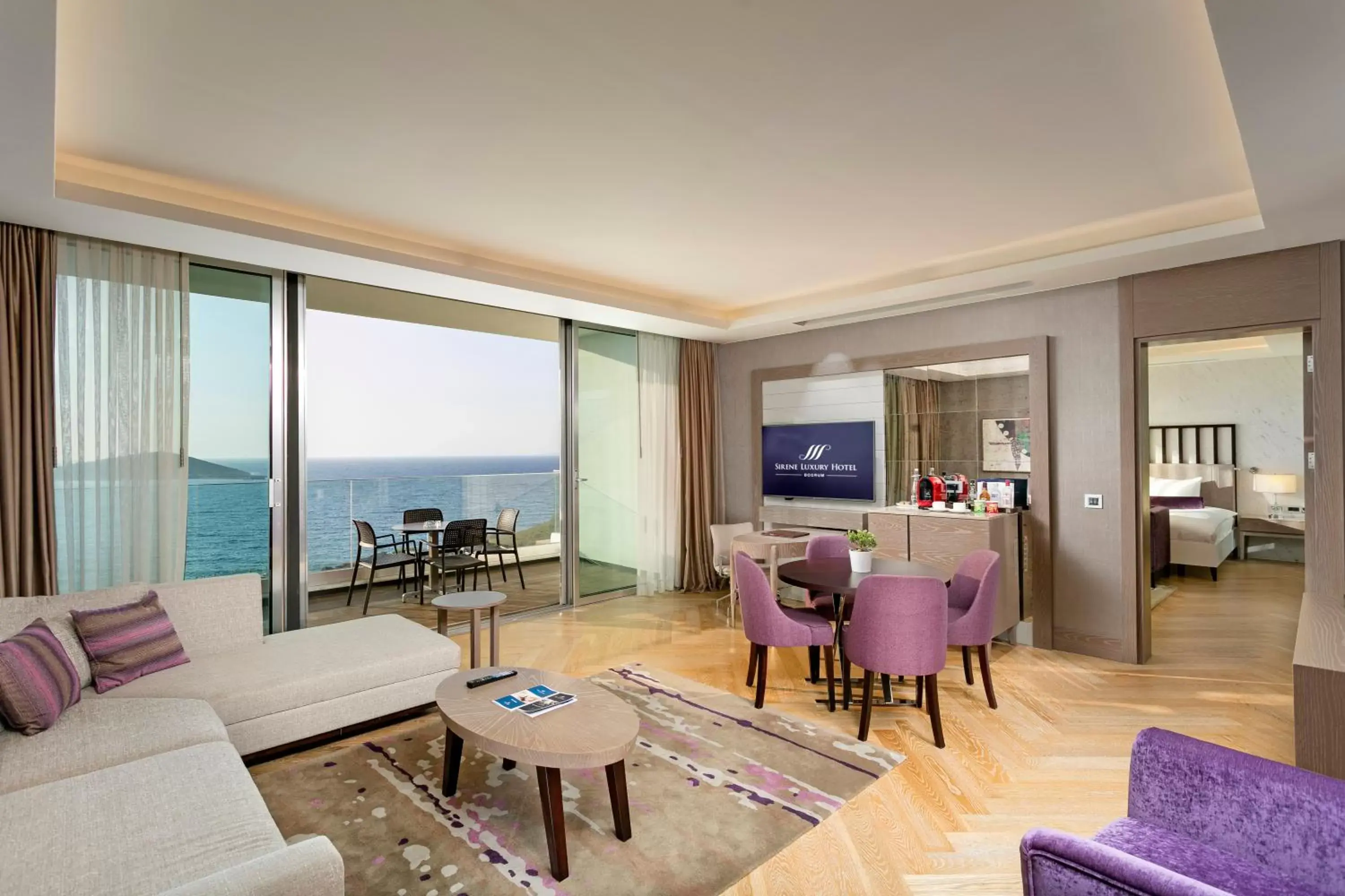 Communal lounge/ TV room, Seating Area in Sirene Luxury Hotel Bodrum