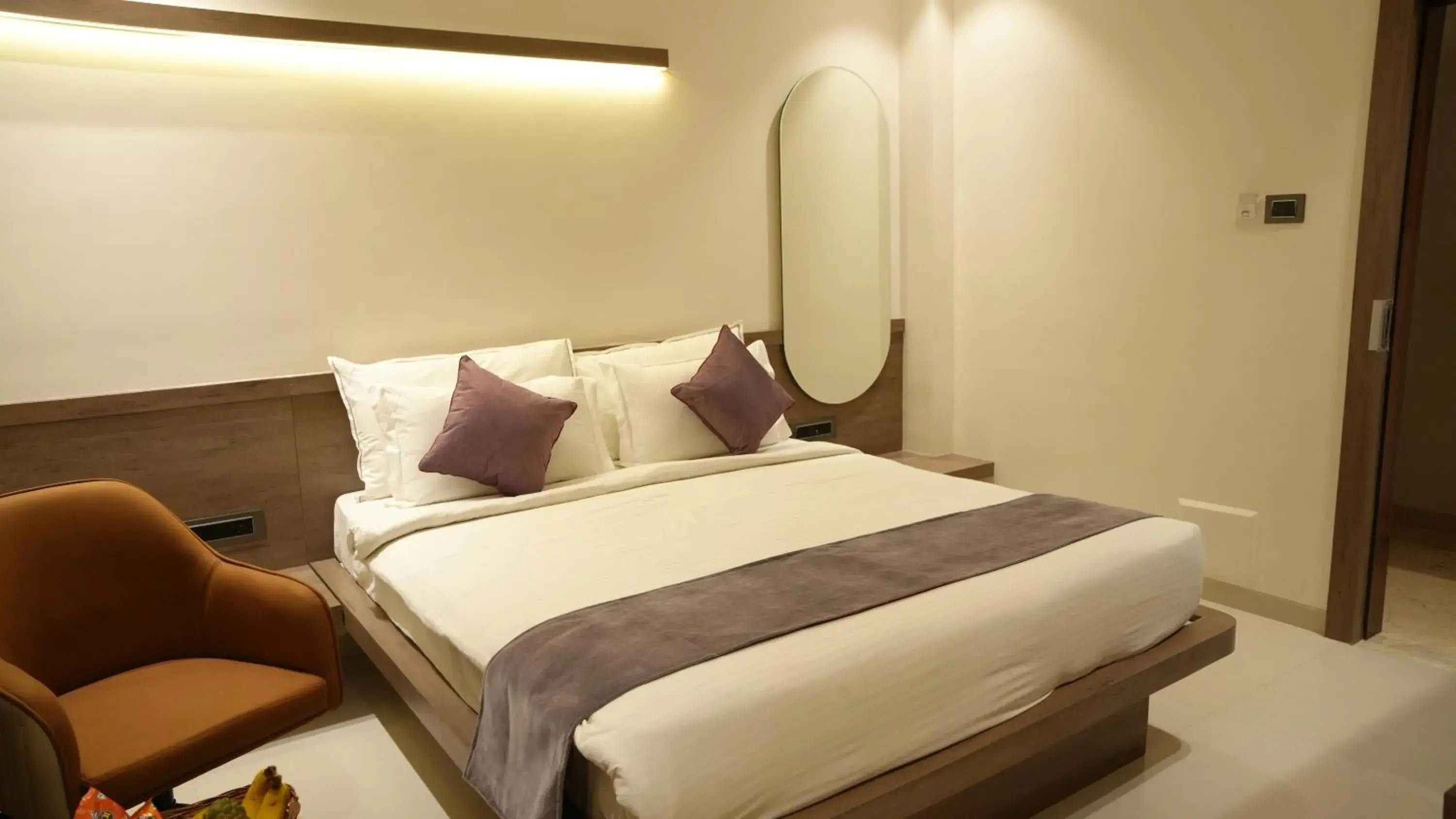 Bed in Jivanta Hotel [Shirdi]