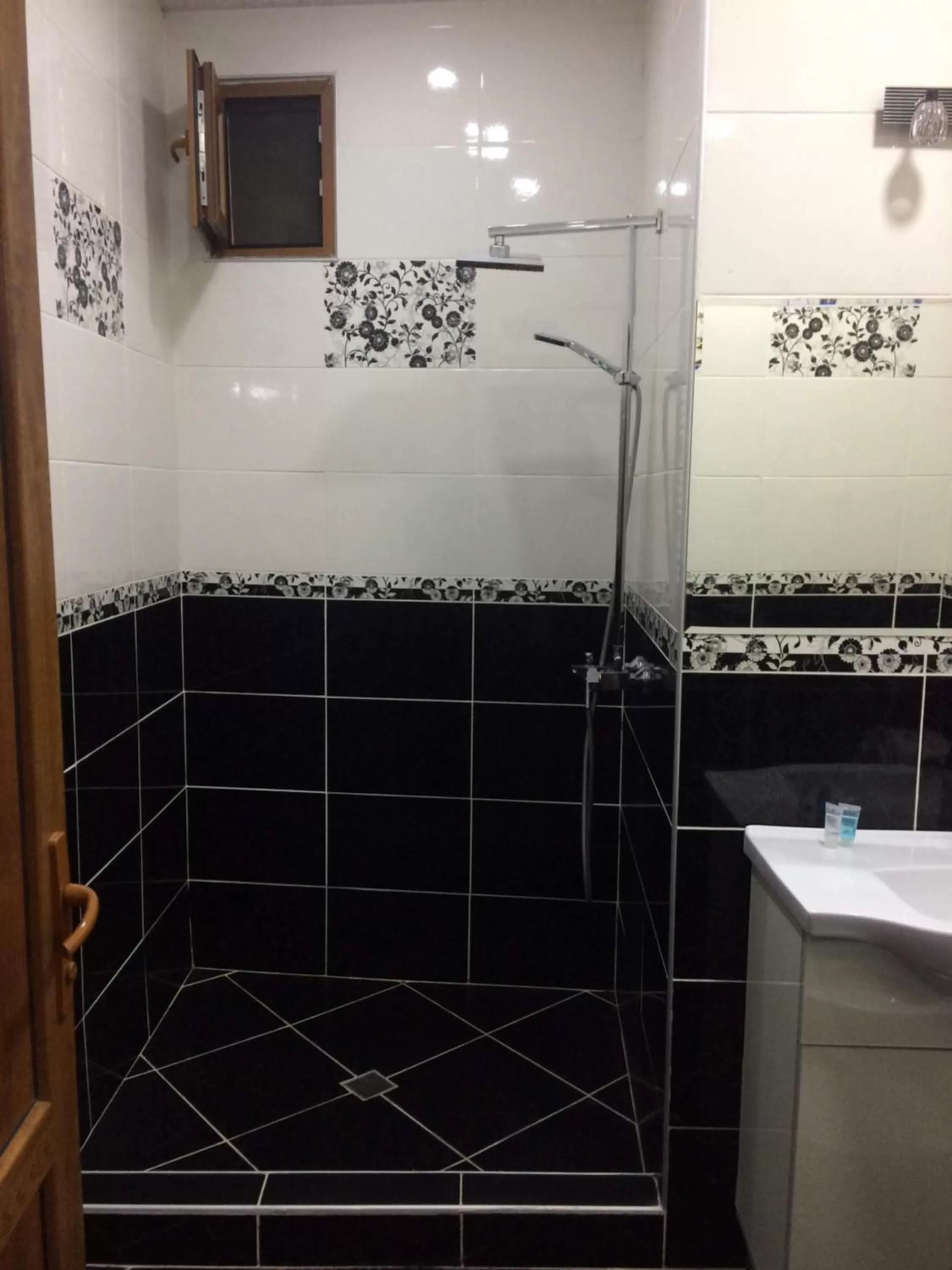 Bathroom in Family Hotel Kolorit Old Tbilisi