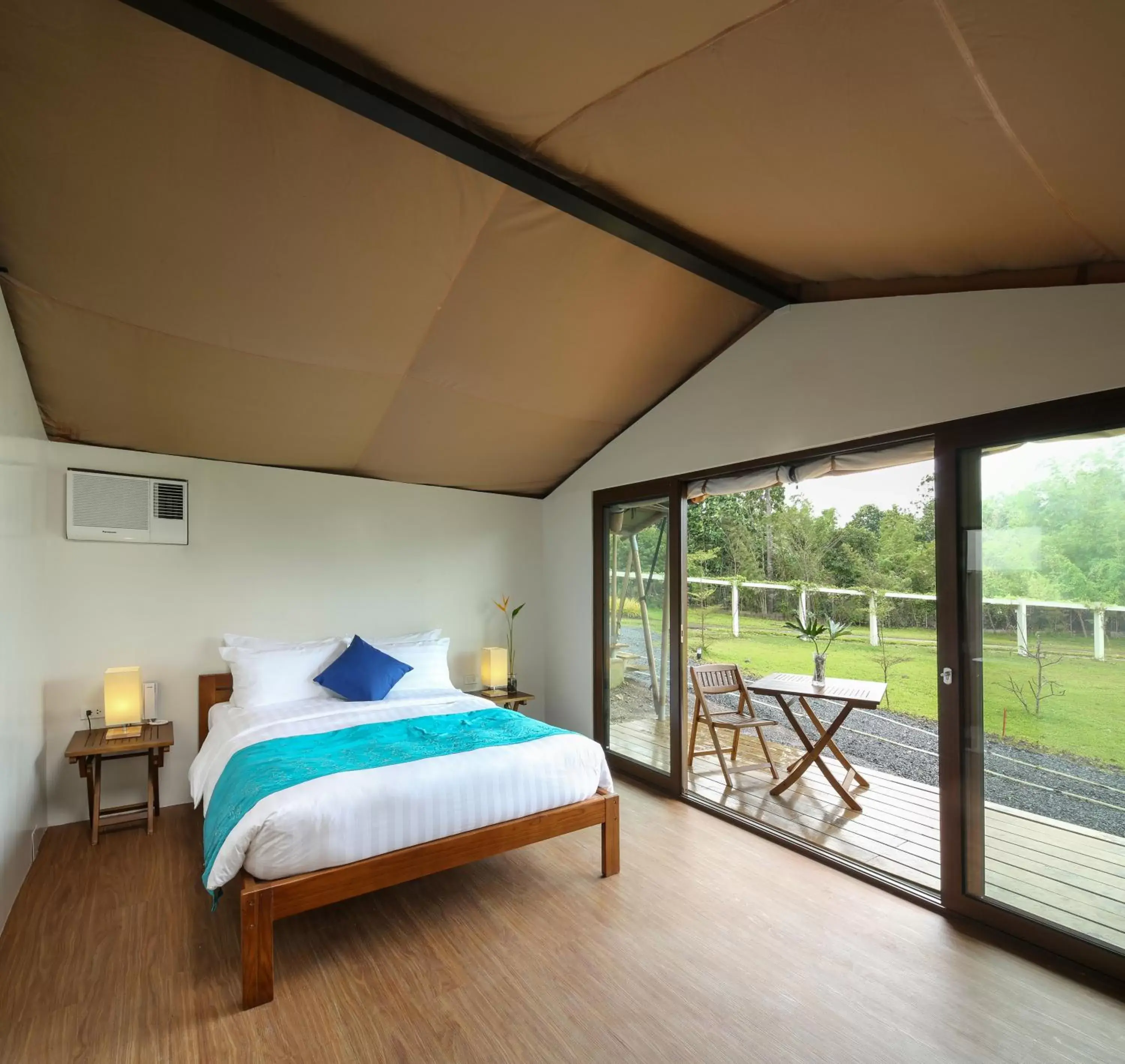 Bedroom, Bed in Solina Beach & Nature Resort