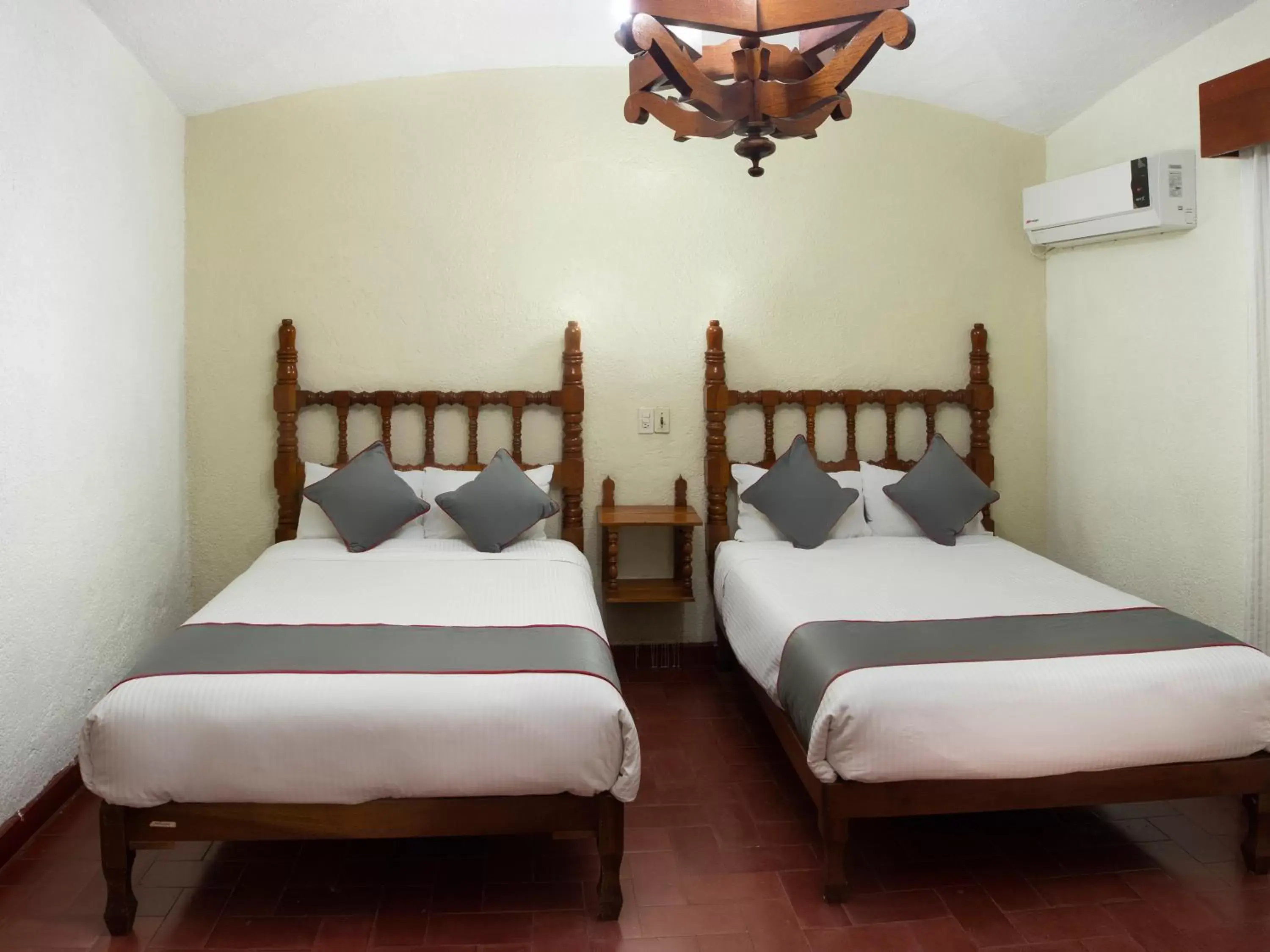 Bedroom, Bed in Collection O Hotel Mocambo, Boca del Río