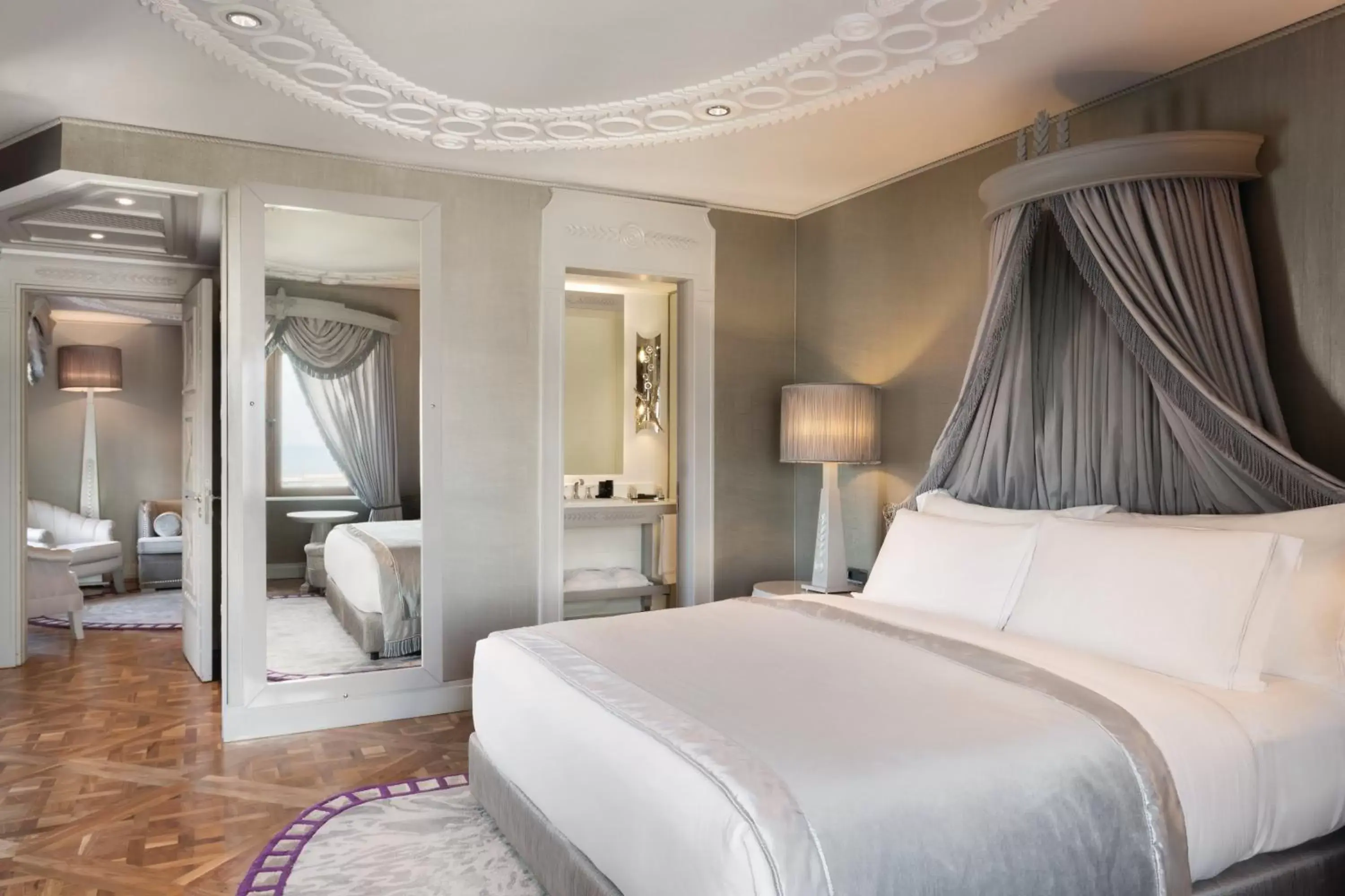Bedroom, Bed in Wyndham Grand Istanbul Kalamış Marina Hotel