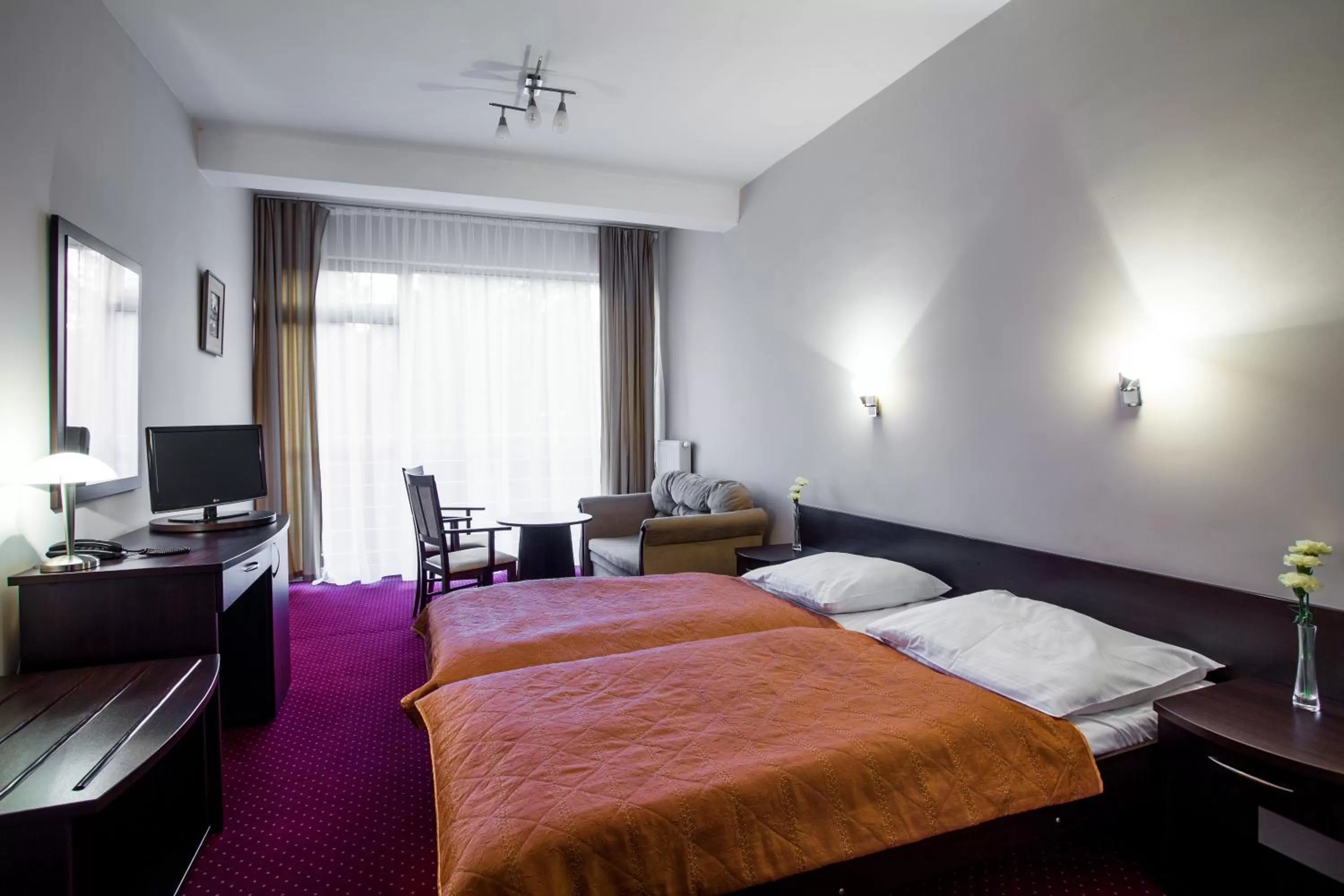Photo of the whole room, Bed in Hotel *** NAT Ustroń