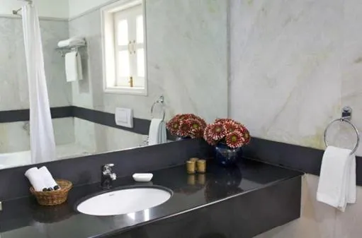 Bathroom in Colonel’s Retreat