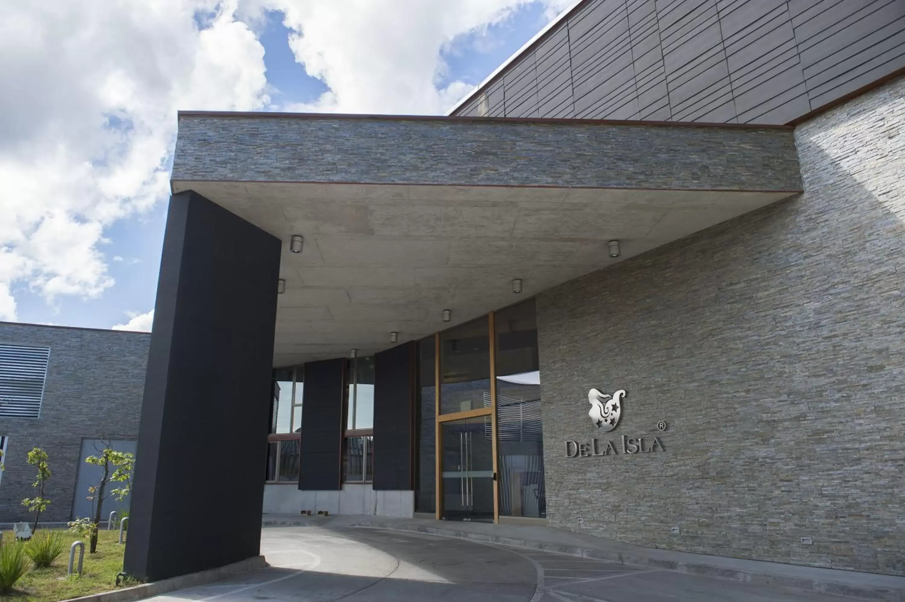 Facade/Entrance in Enjoy Chiloé