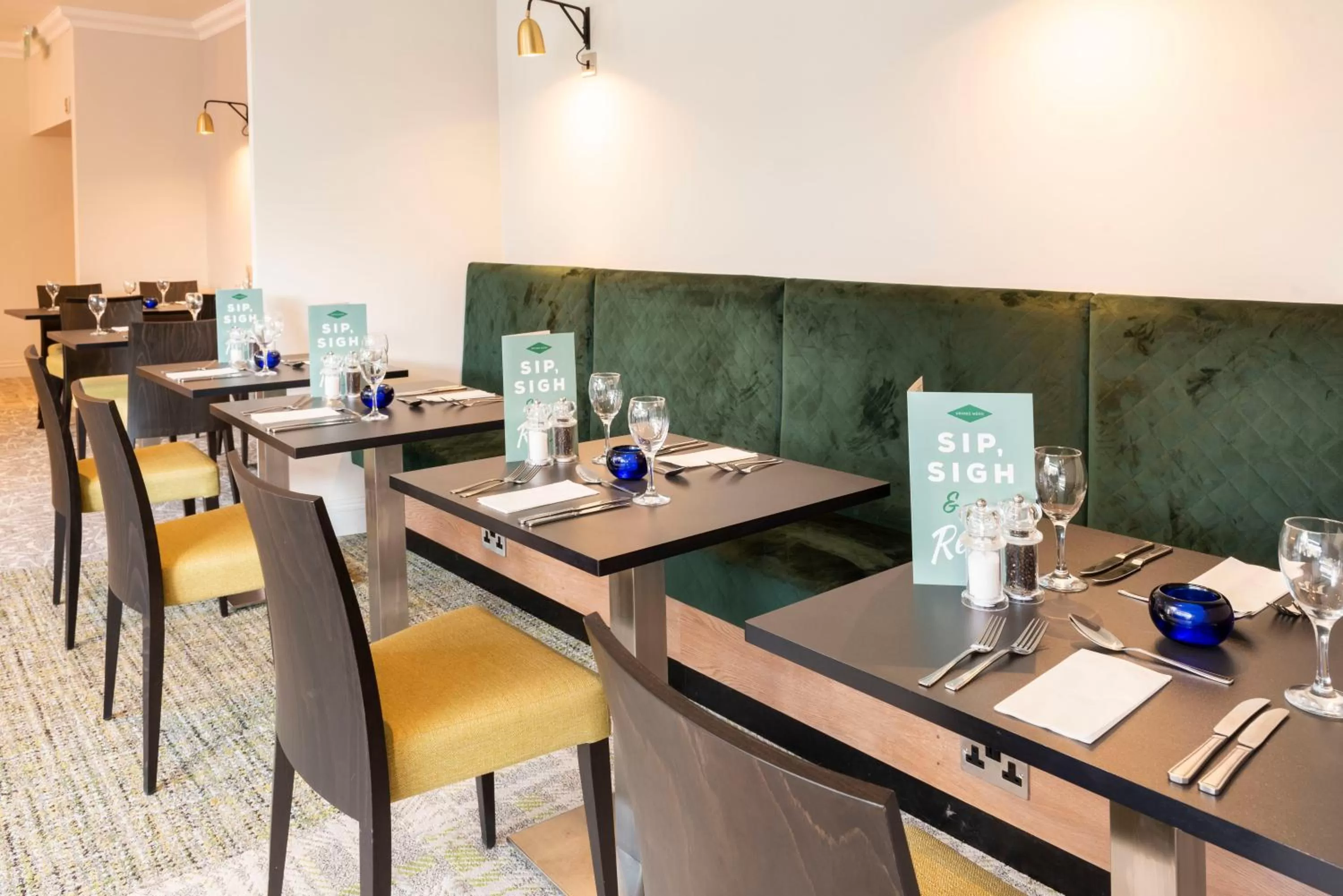 Restaurant/places to eat in Holiday Inn Birmingham M6, Jct7 by IHG