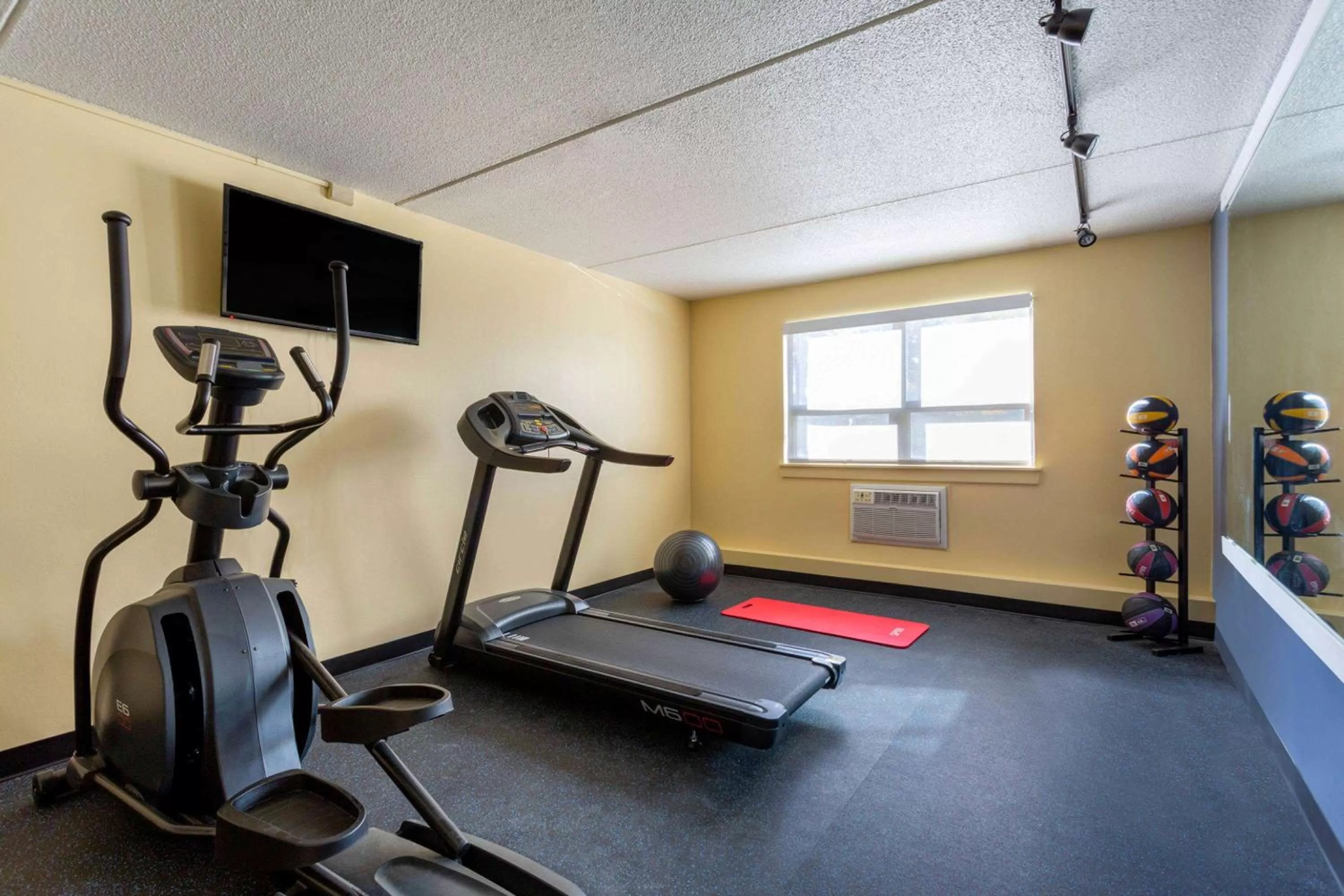 Fitness centre/facilities in Days Inn by Wyndham Augusta