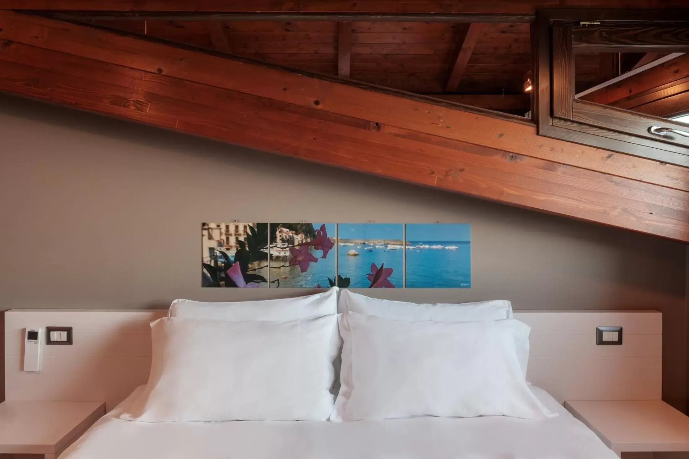 Bed in Il Casato Deluxe Rooms