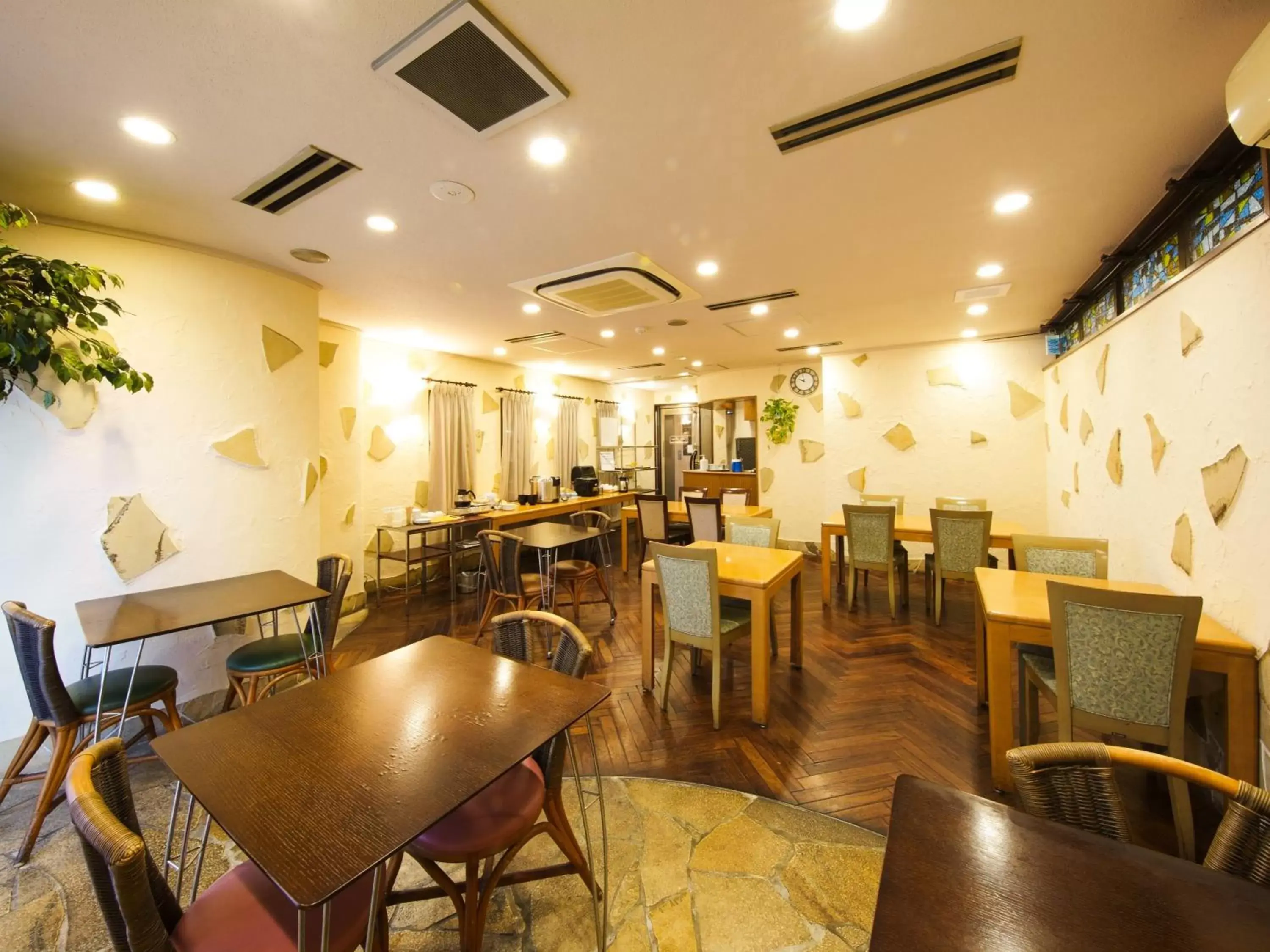 Restaurant/Places to Eat in APA Hotel Kanku-Kishiwada
