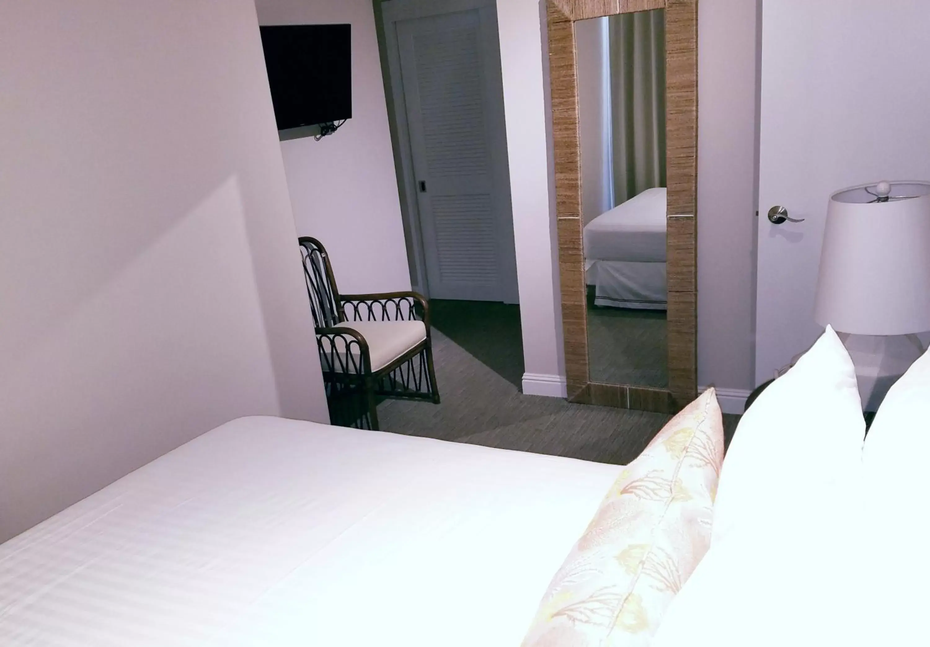 Bed, Room Photo in Imperial Hawaii Resort
