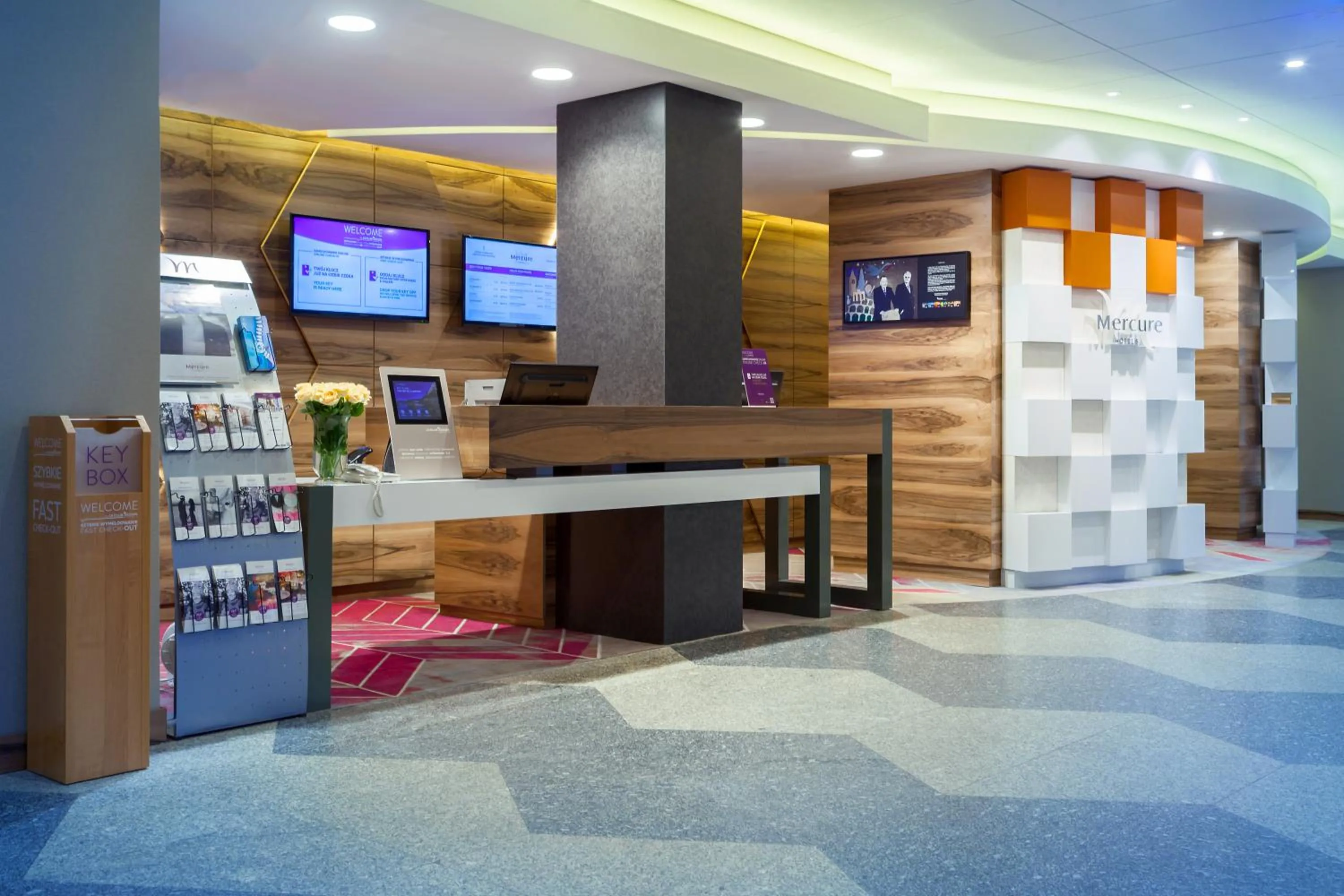 Lobby or reception in Mercure Czestochowa Centrum
