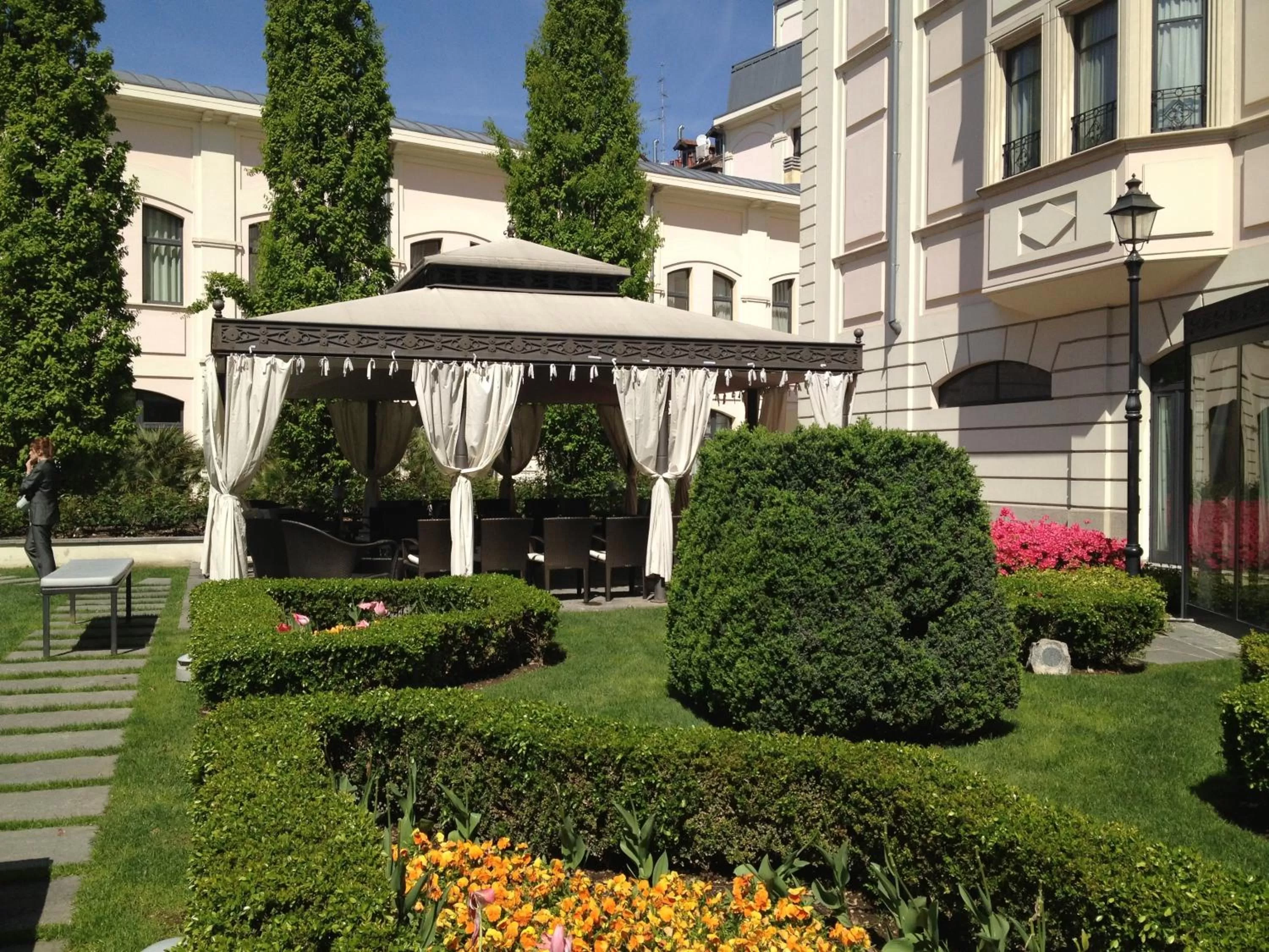 Garden in Grand Visconti Palace