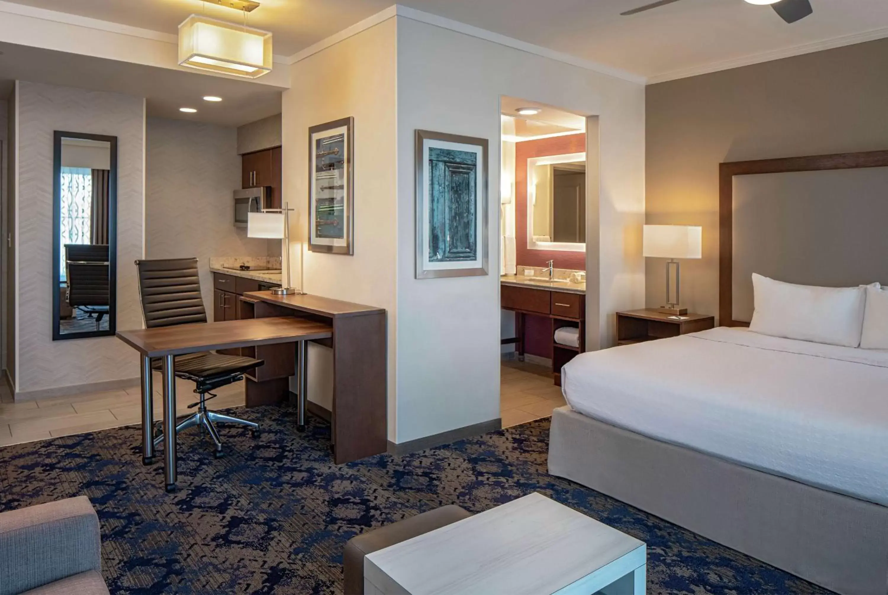 King Suite - Non-Smoking in Homewood Suites By Hilton New Orleans French Quarter