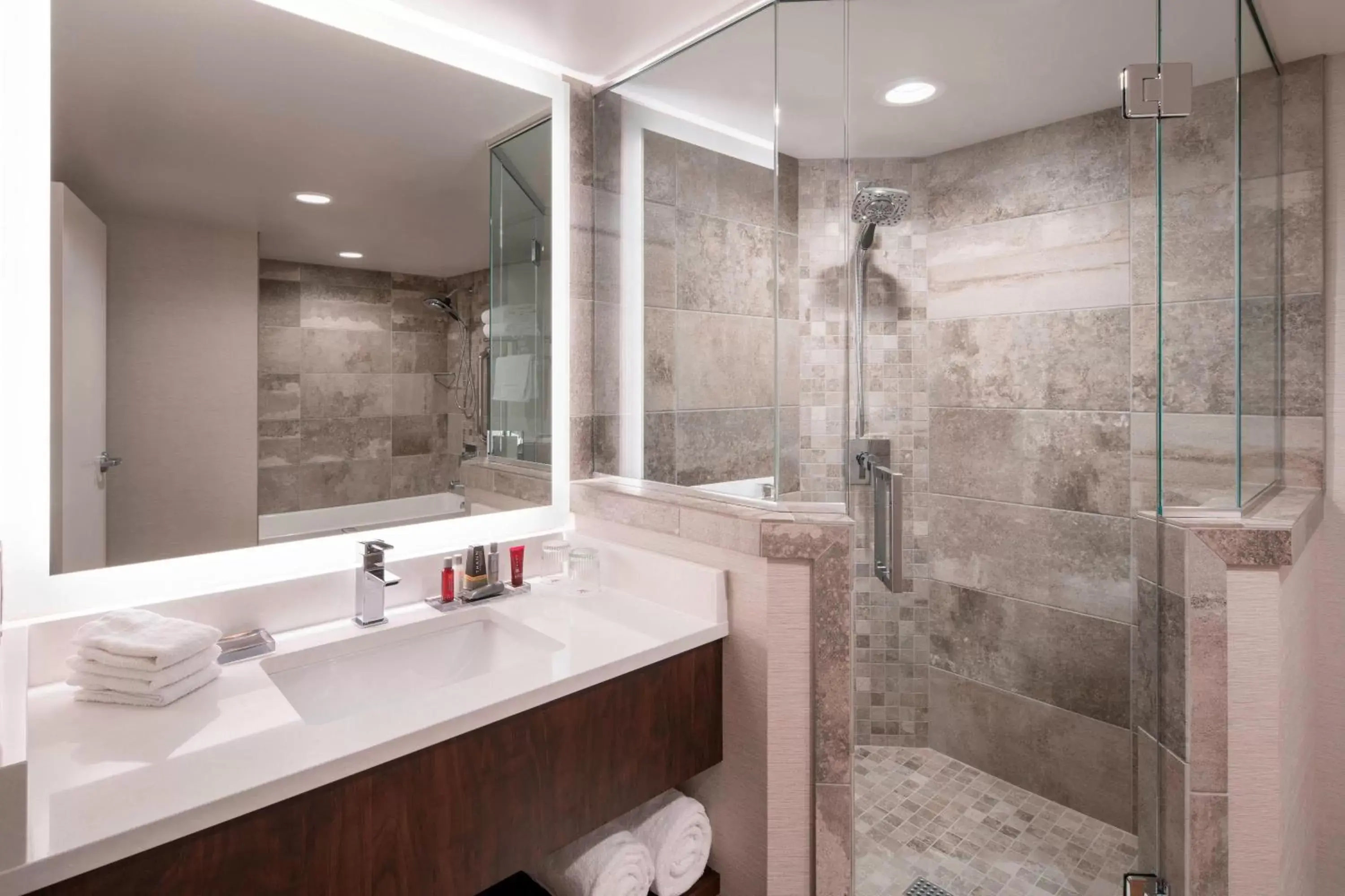 Bathroom in Provo Marriott Hotel & Conference Center