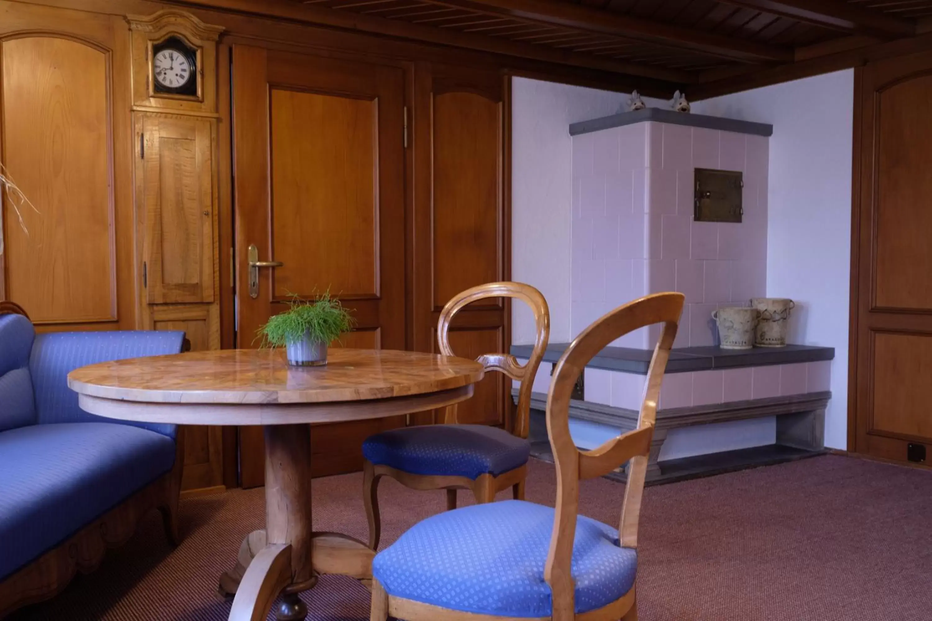 Communal lounge/ TV room, Dining Area in Hotel Friedheim