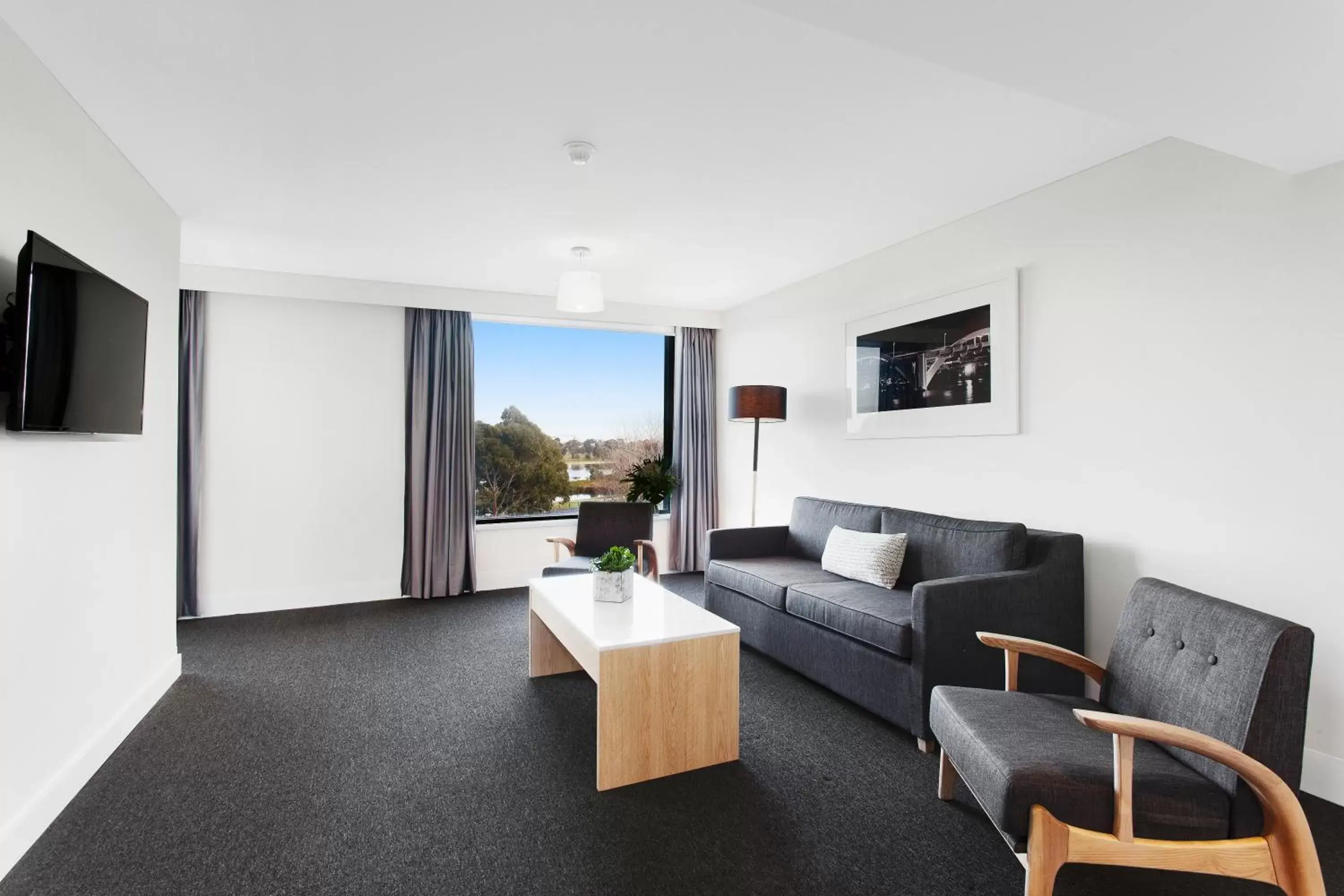 Living room, Seating Area in Mercure Melbourne Albert Park