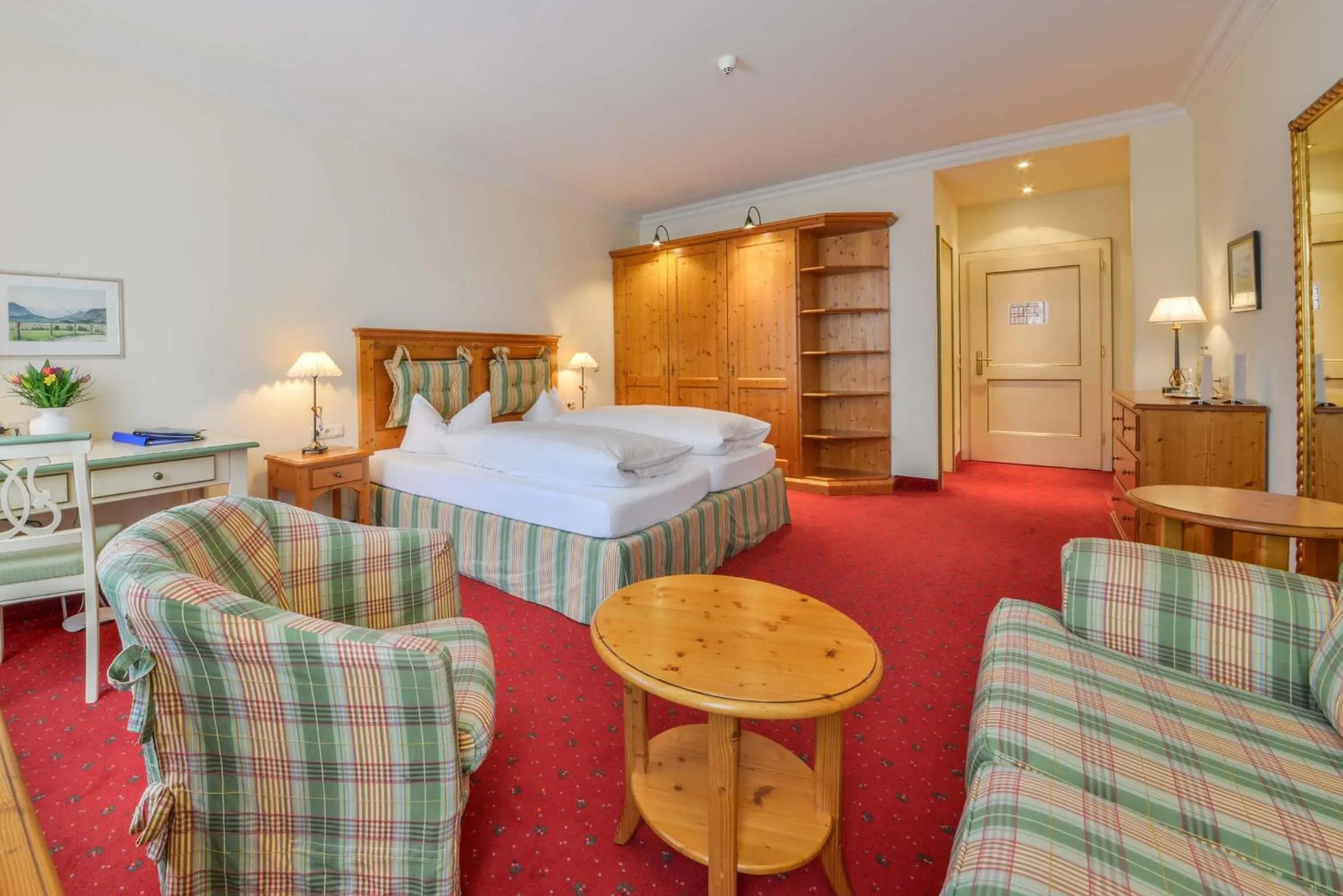 Bed in Hotel Post Murnau