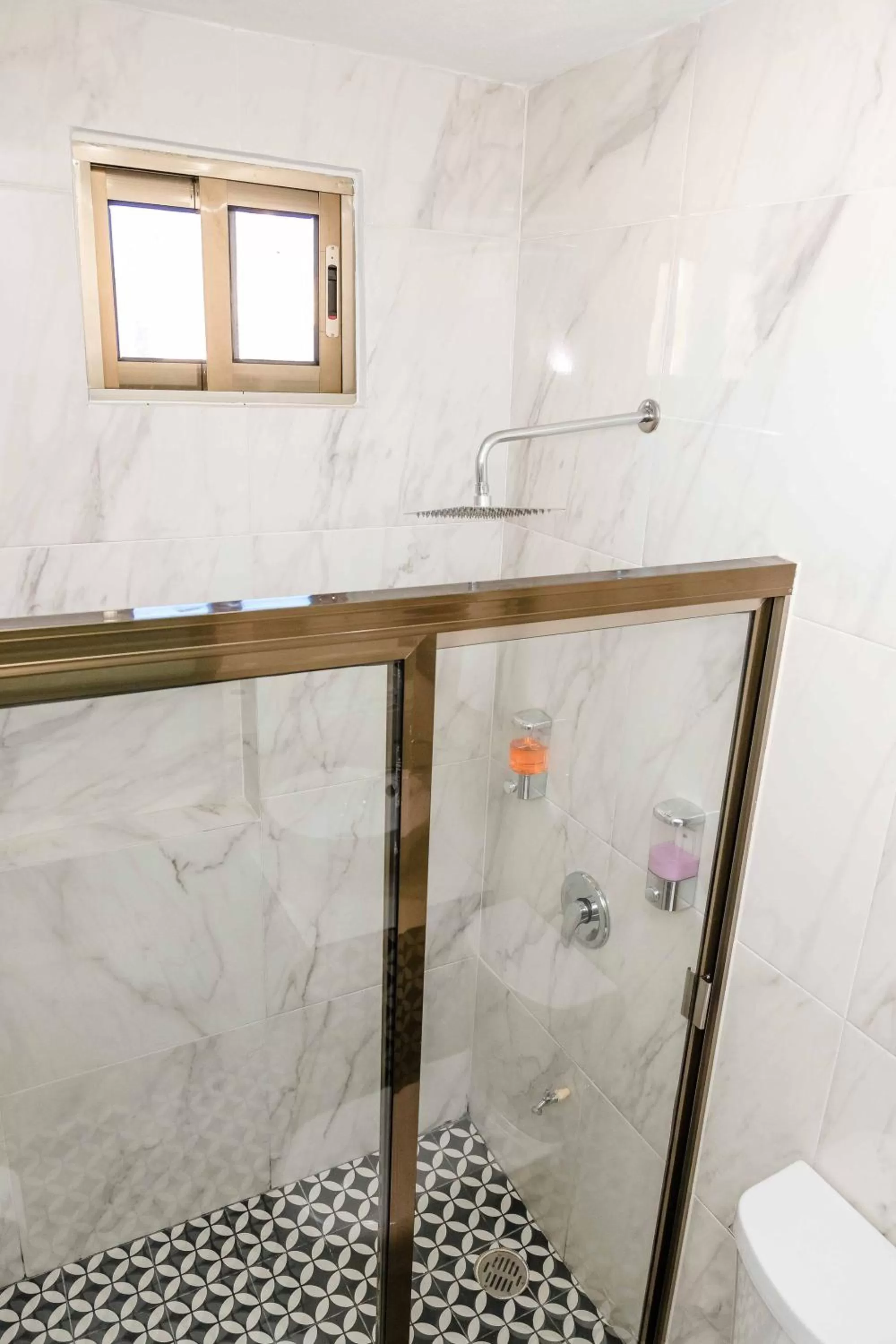 Shower, Bathroom in Hotel Naomi City center