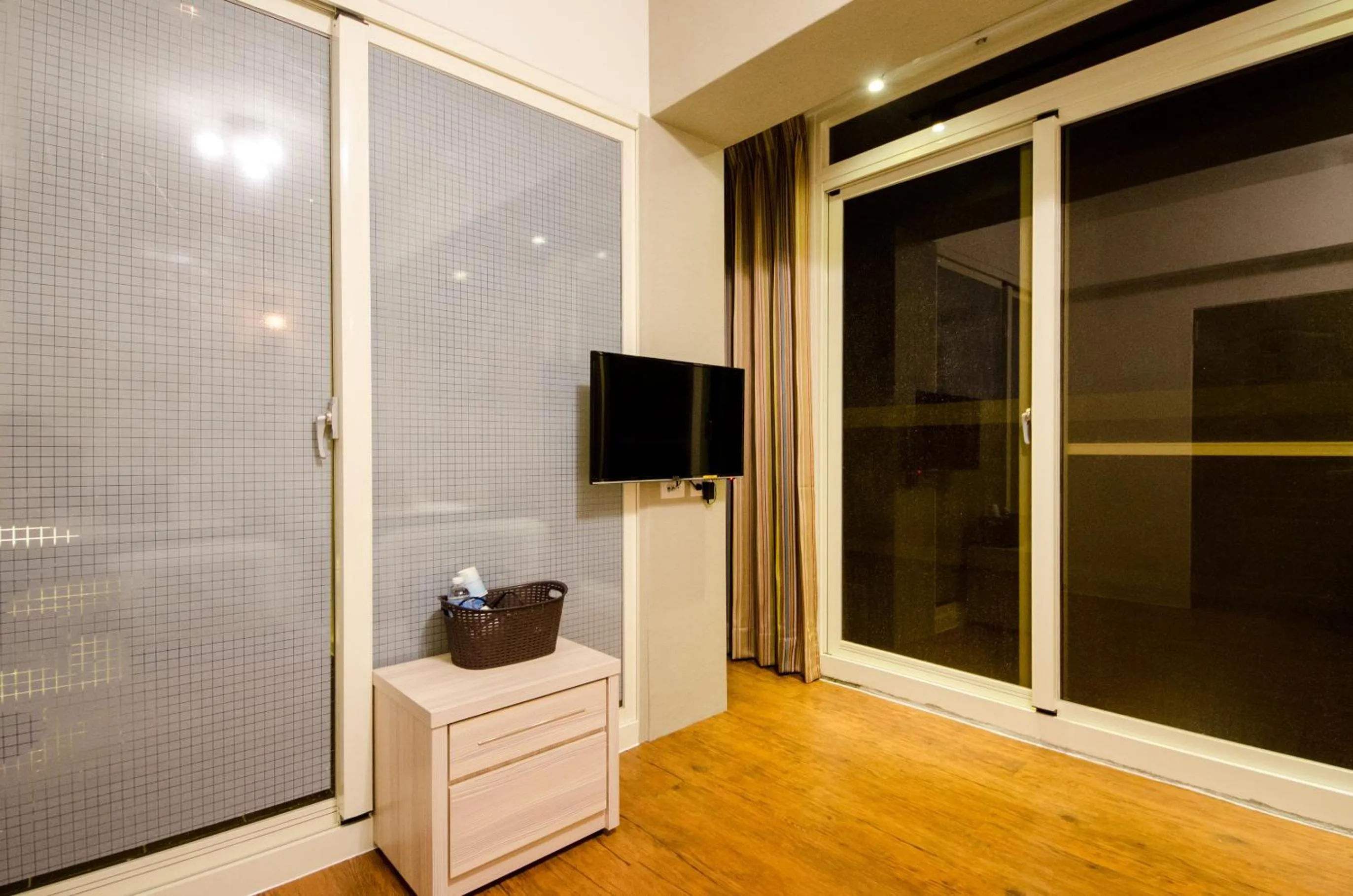 Photo of the whole room in Successful 168 B&B