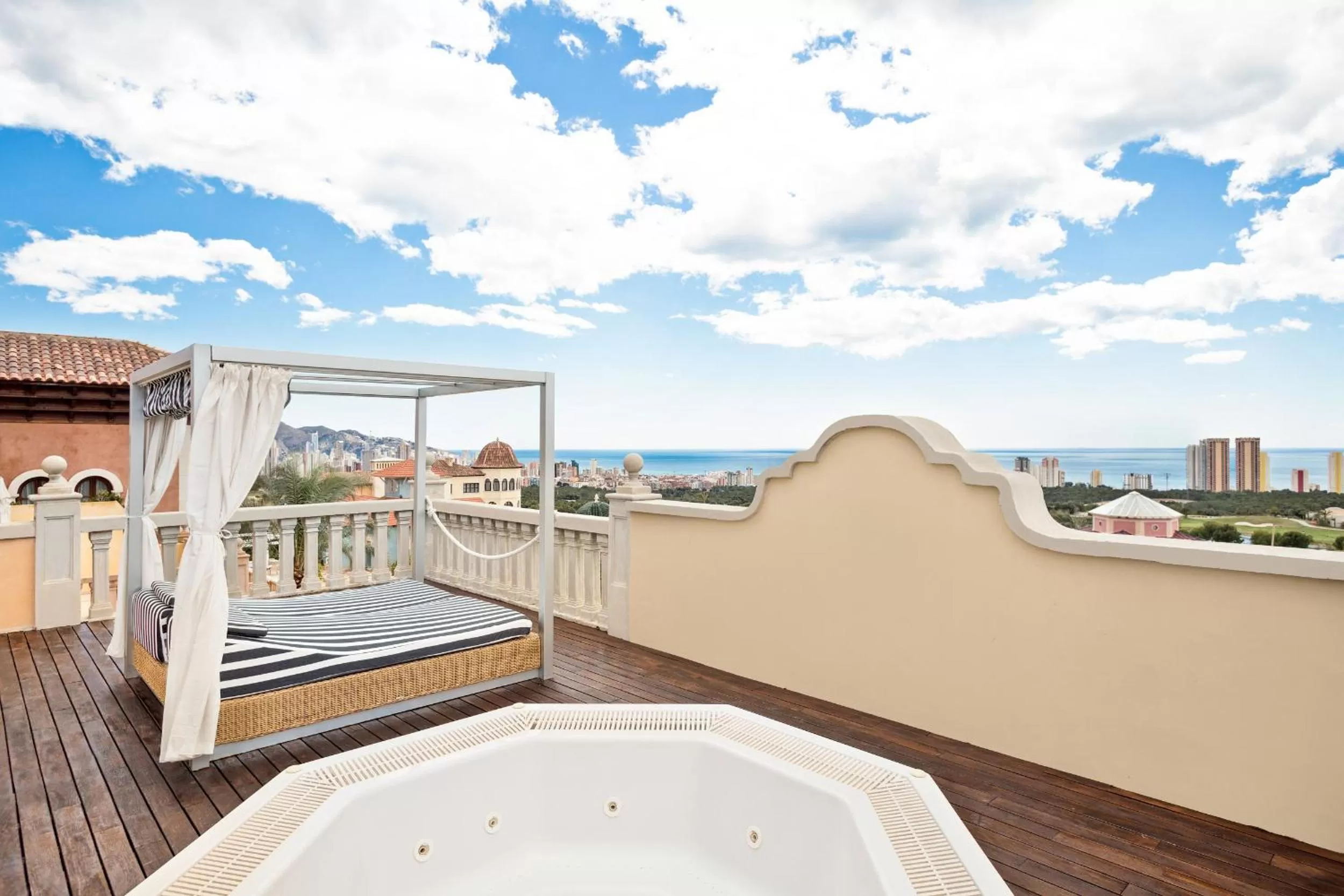 Hot Tub in Melia Villaitana