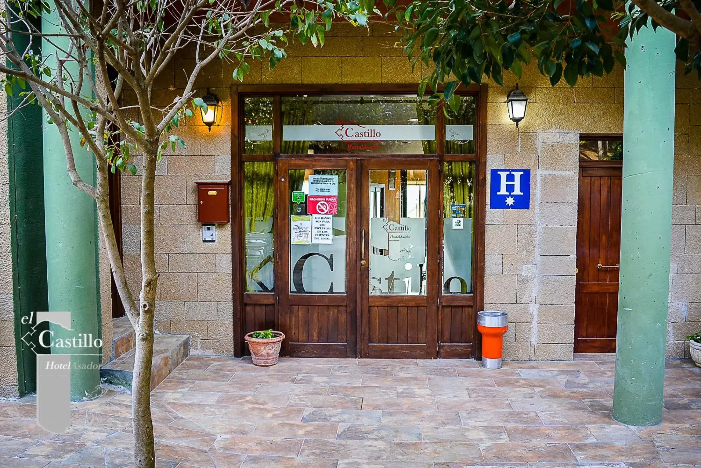 Facade/entrance in Hotel Rural el Castillo