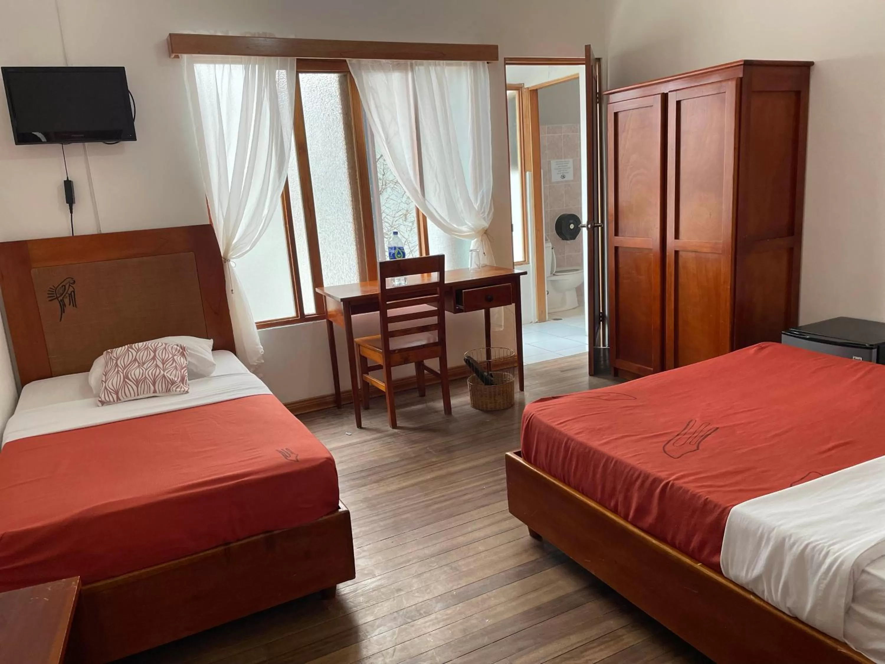 Seating area, Bed in Hotel Luz de Luna