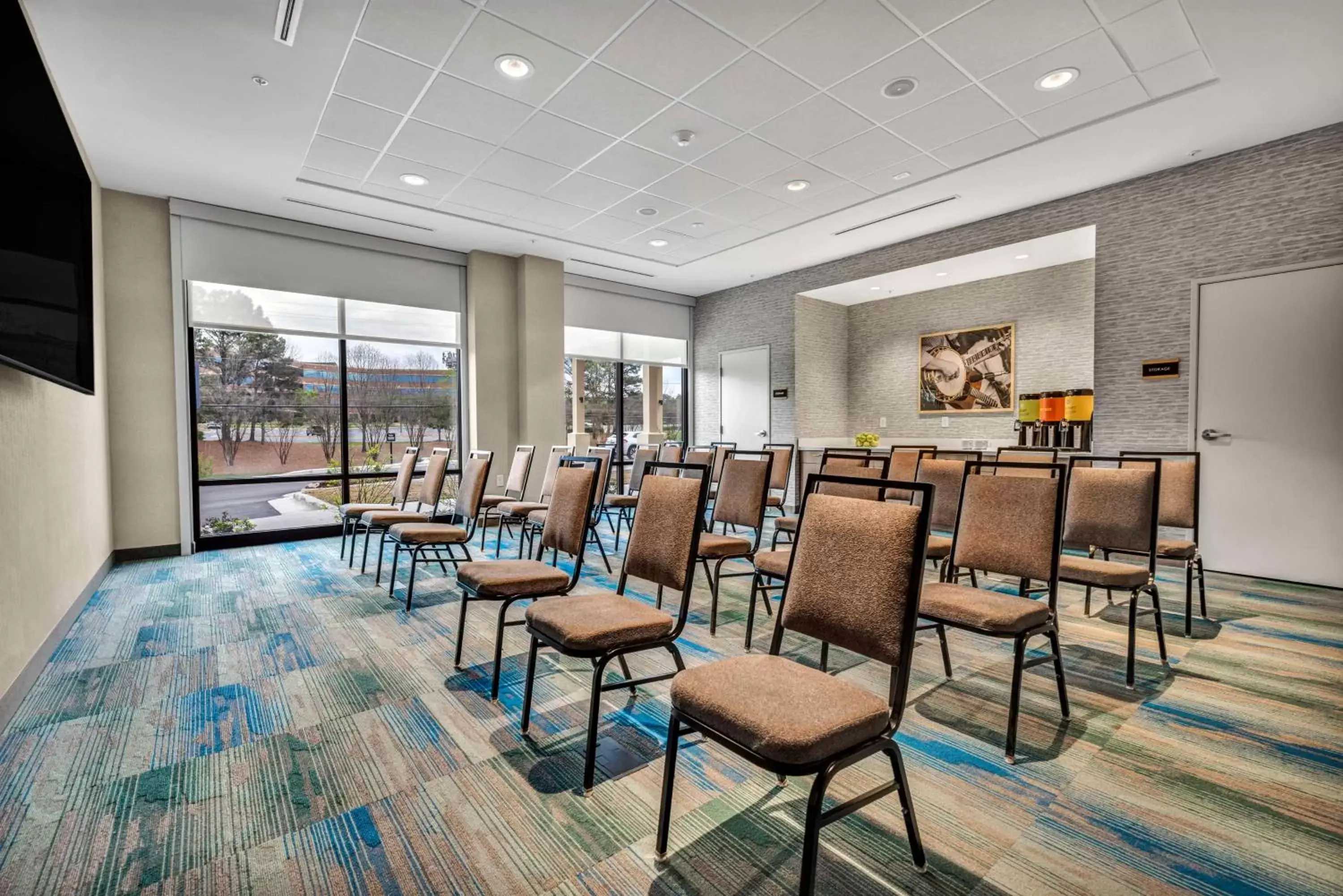 Meeting/conference room, Restaurant/Places to Eat in Home2 Suites By Hilton Raleigh State Arena