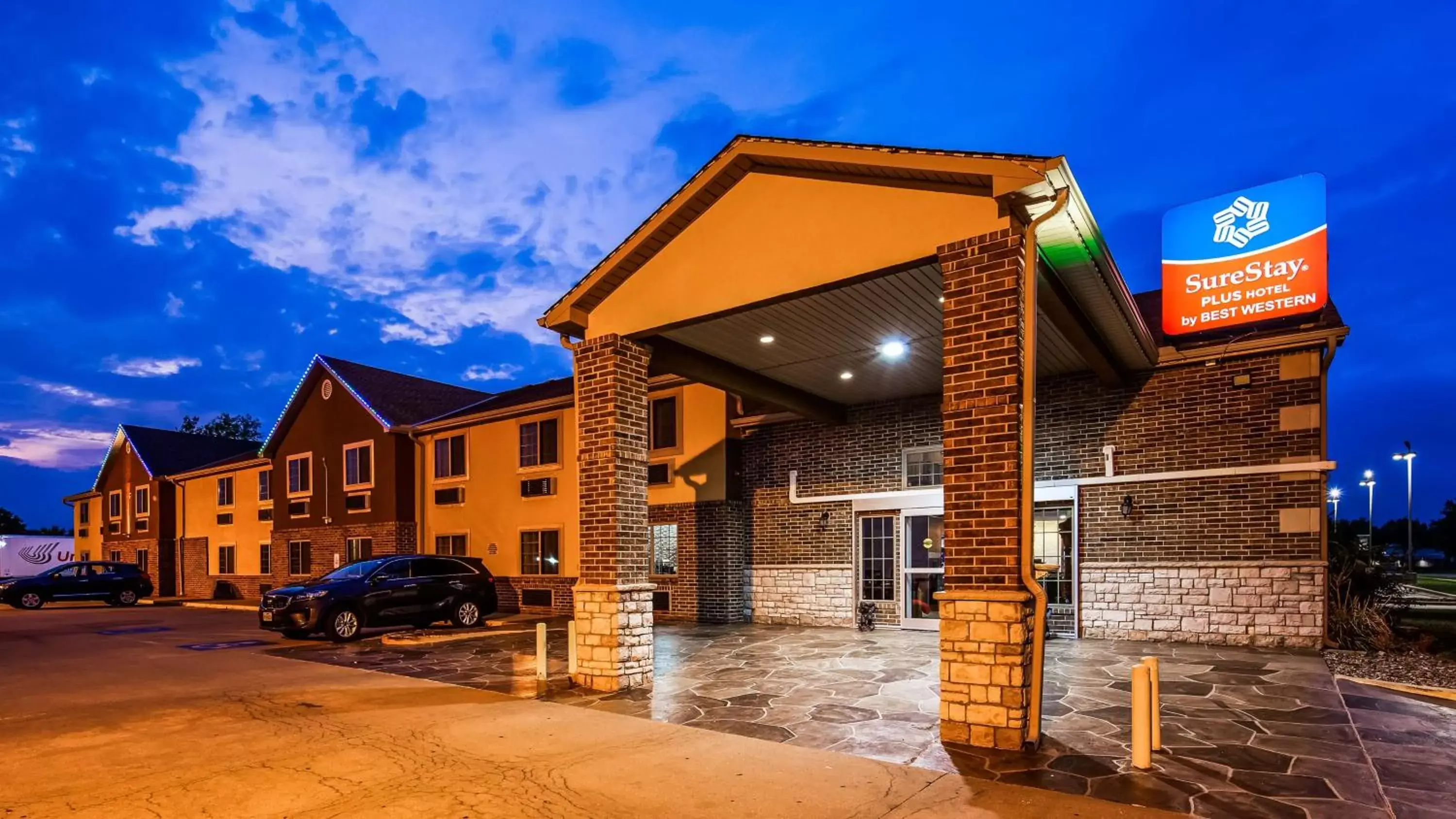 Property Building in SureStay Plus Hotel by Best Western Kearney