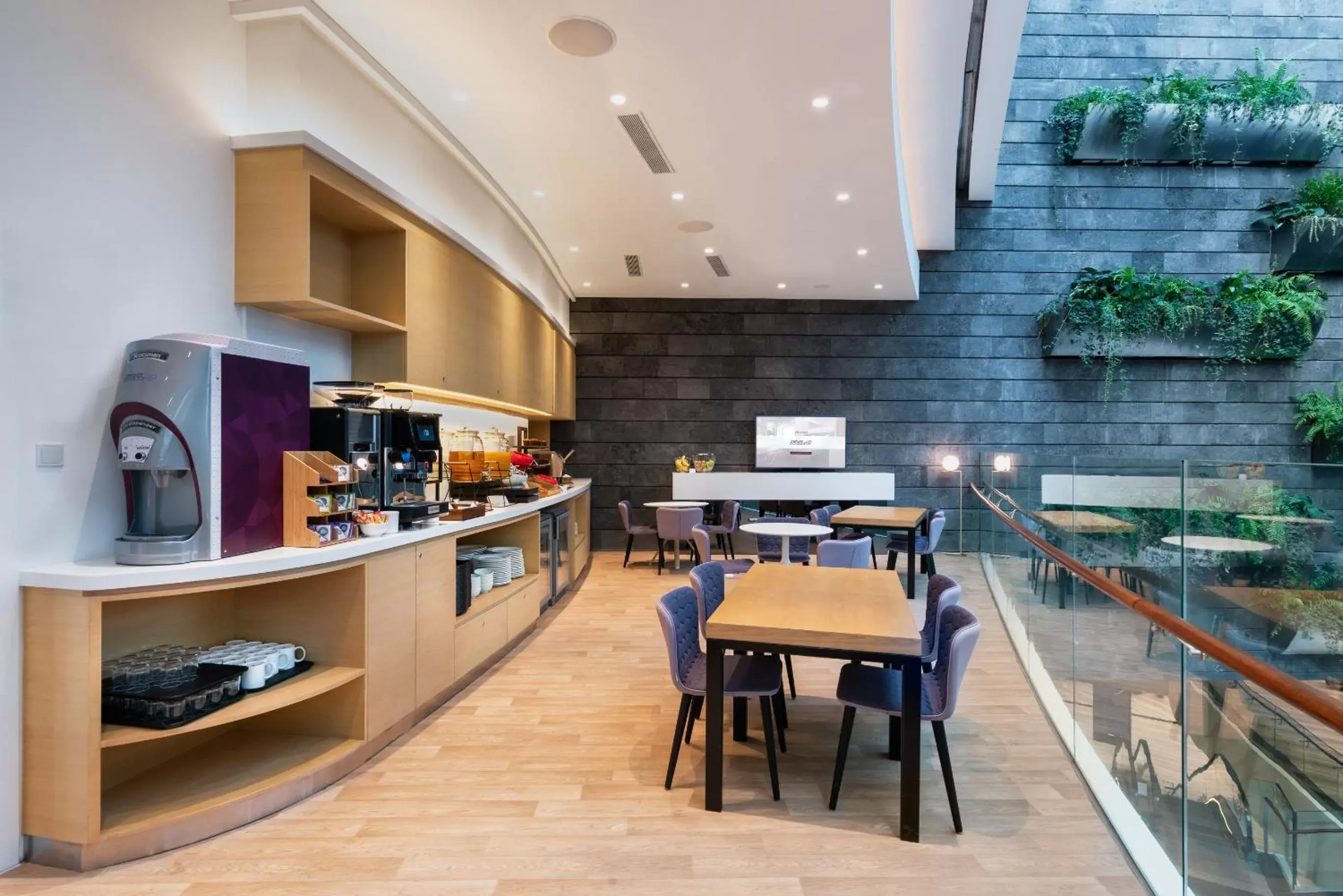 Restaurant/Places to Eat in YOTELAIR Singapore Changi Airport Landside