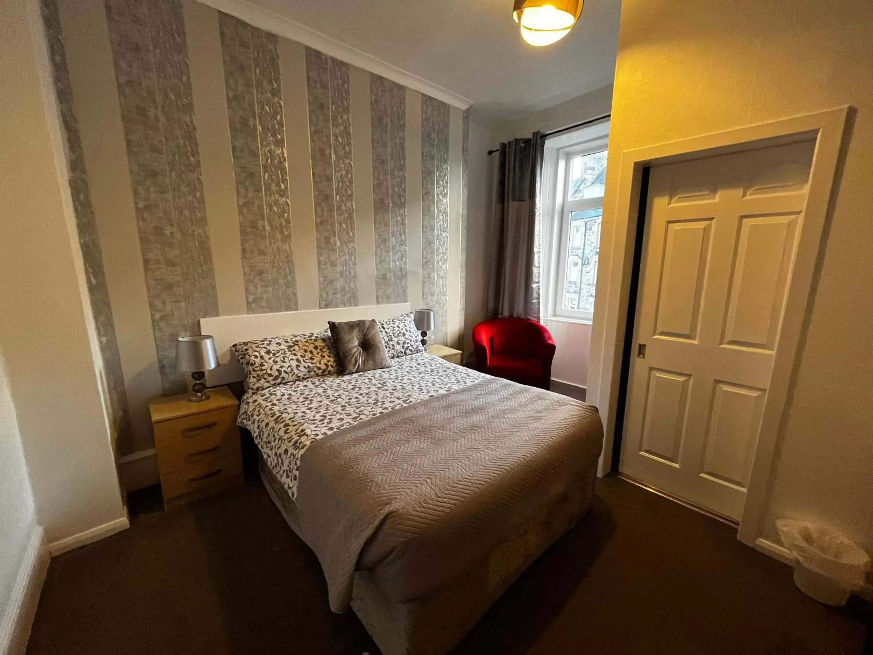 Bedroom, Bed in DunMoore Guesthouse