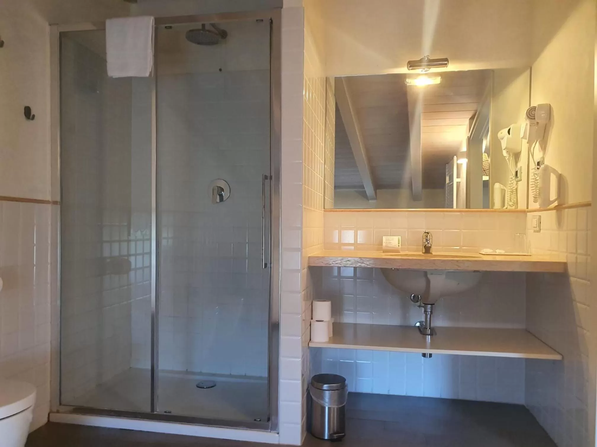 Bathroom in Hotel Villa Moron