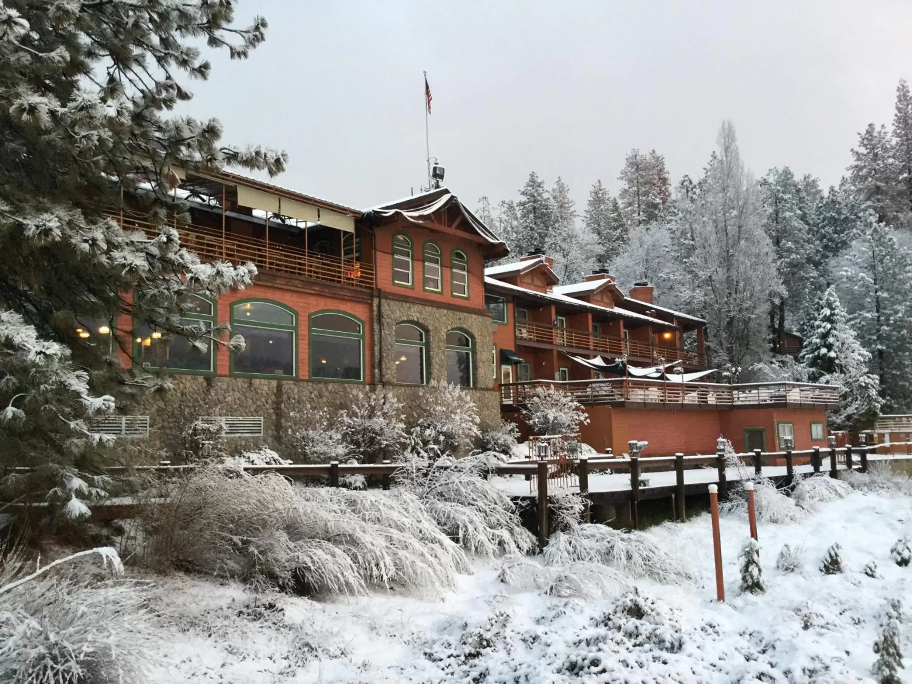 Restaurant/places to eat, Winter in The Pines Resort & Conference Center