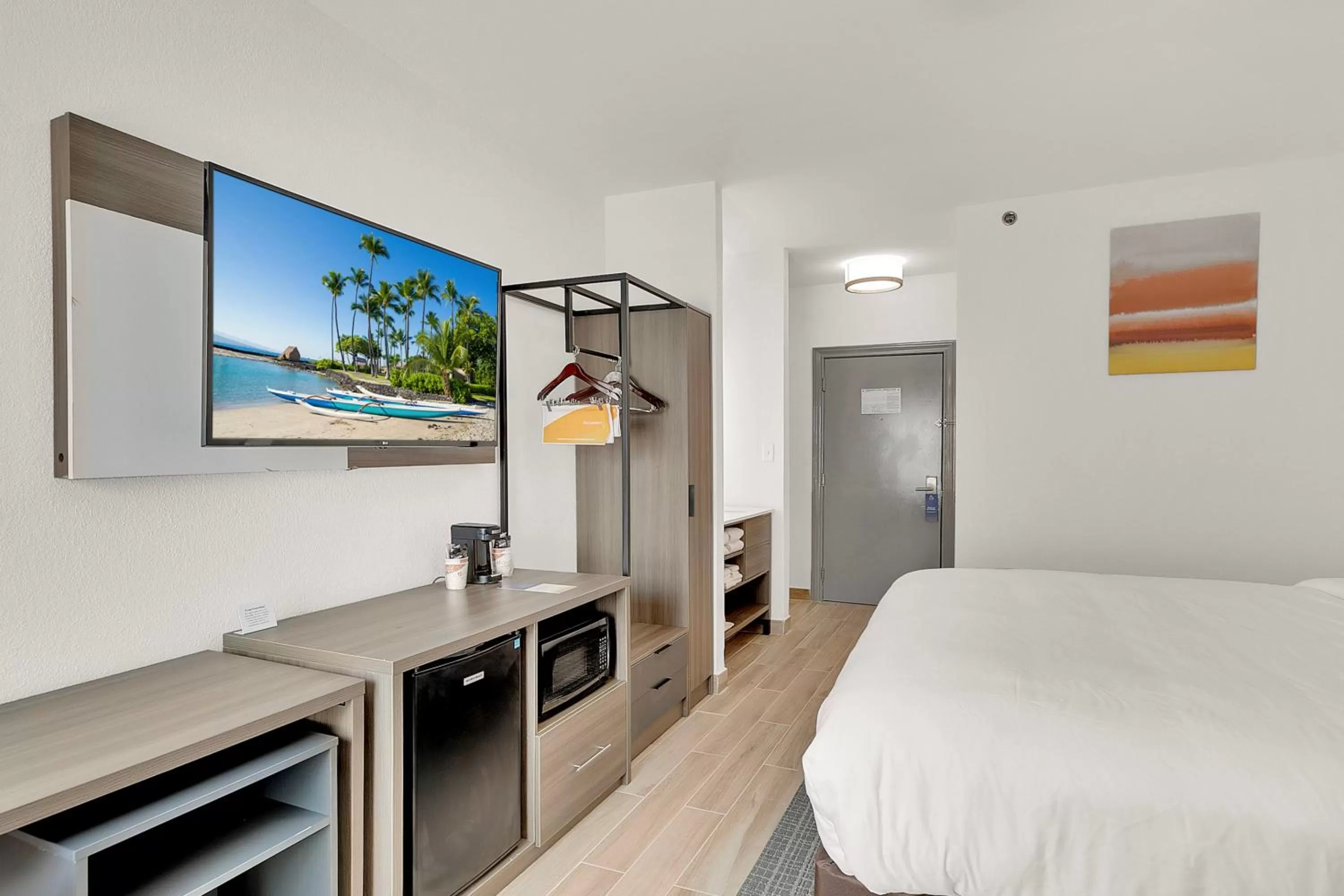 TV and multimedia, Bed in Comfort Inn