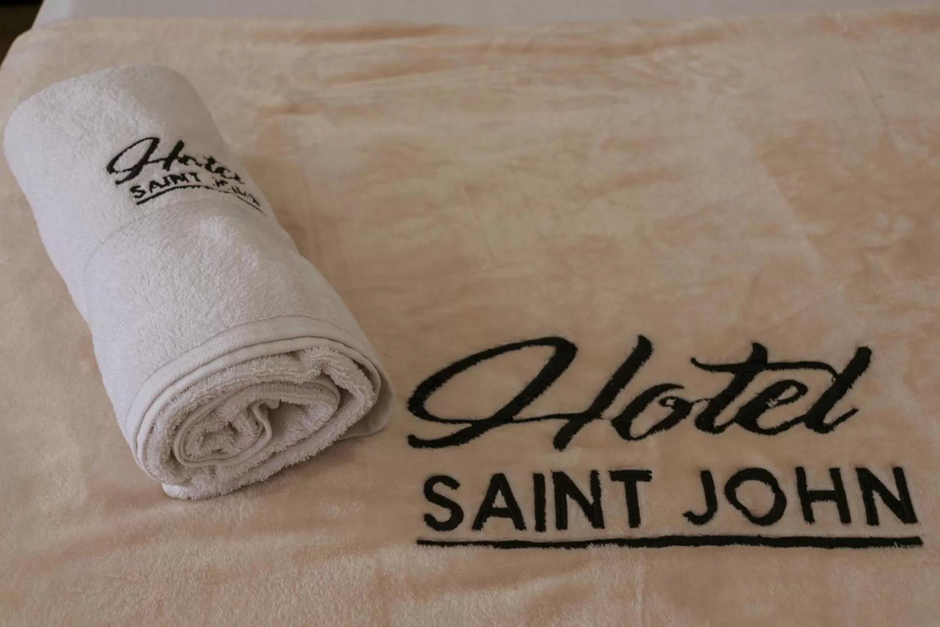 Bed in Hotel Saint John