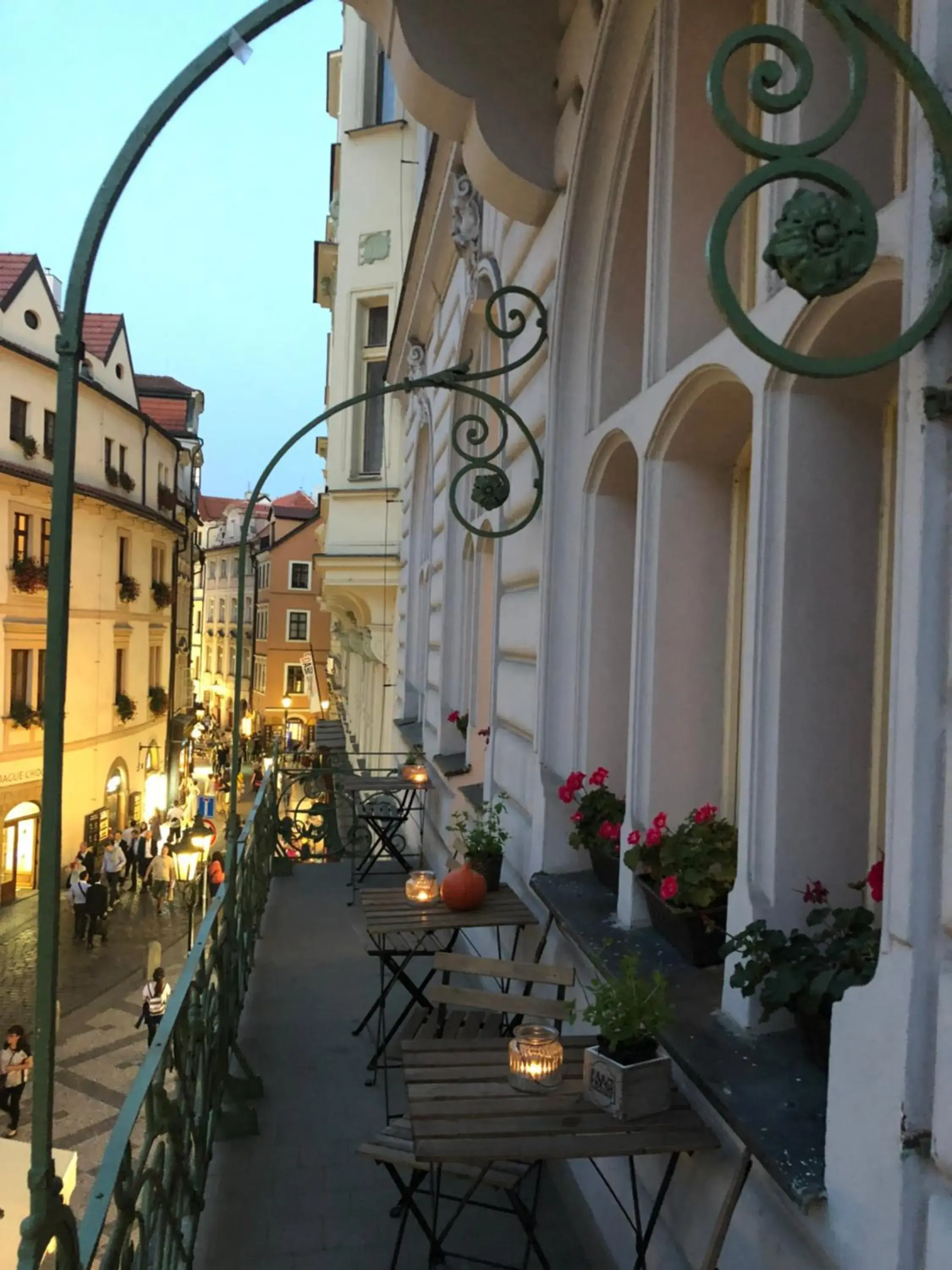 Property building in Royal Road Residence Property building in Royal Road Residence