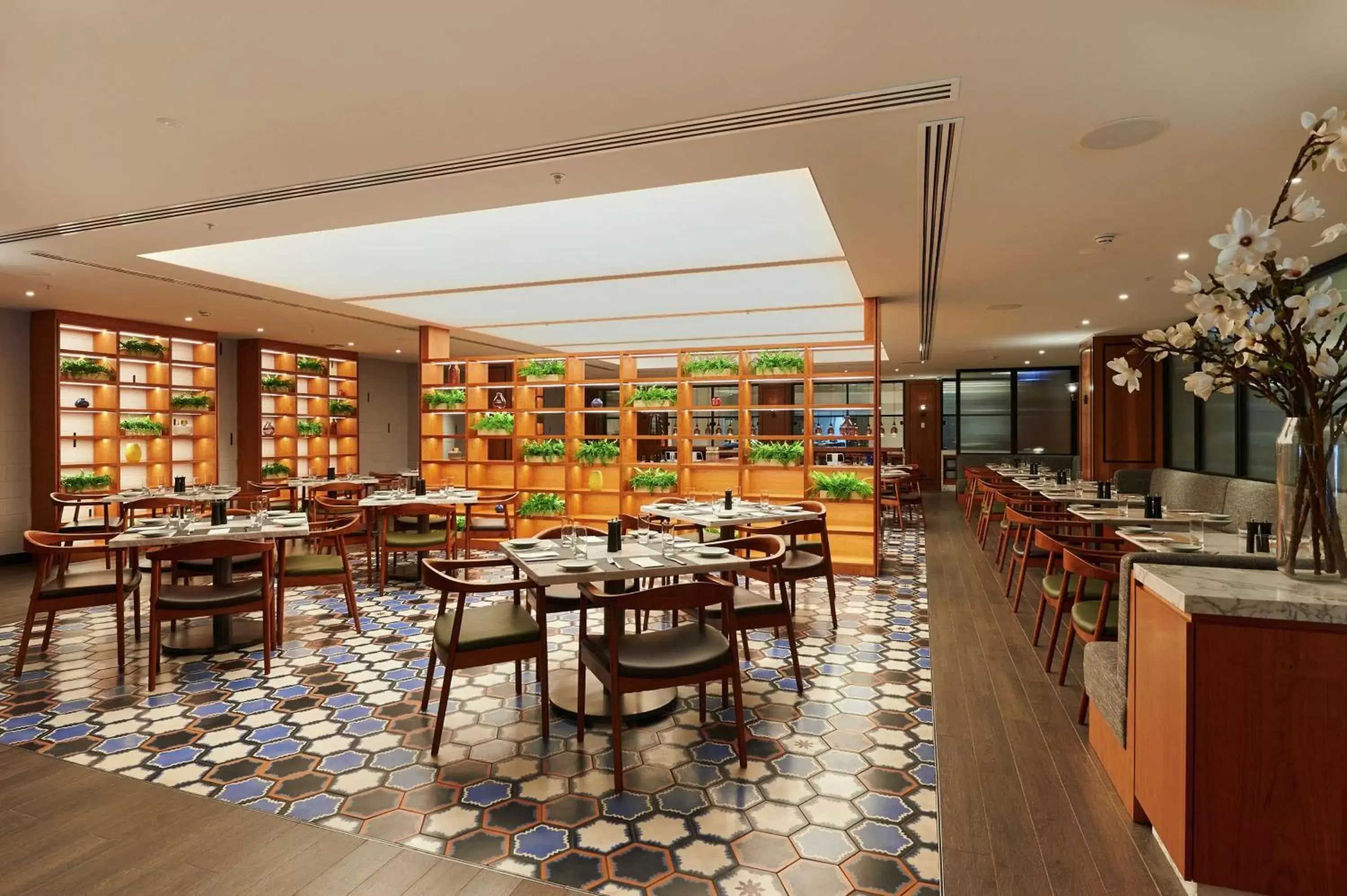 Dining area, Restaurant/Places to Eat in Doubletree By Hilton Perth Northbridge