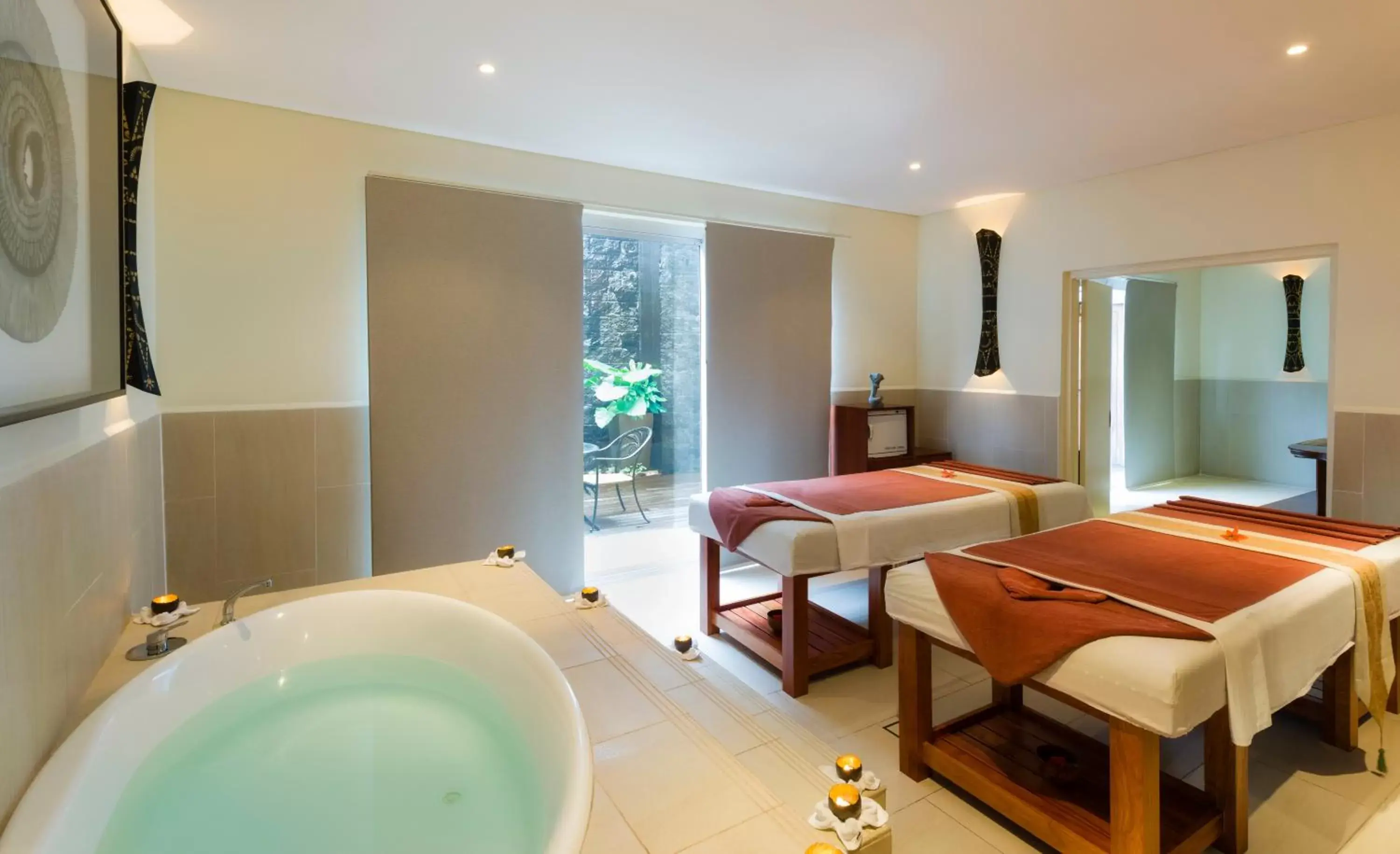 Massage, Bathroom in Airways Hotel
