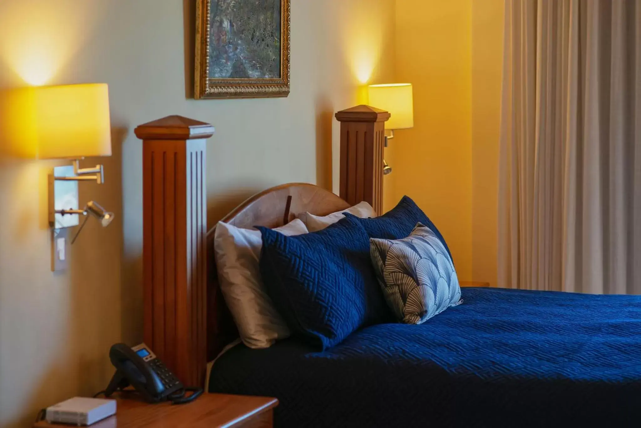 Bedroom, Seating Area in Velero Beach Resort