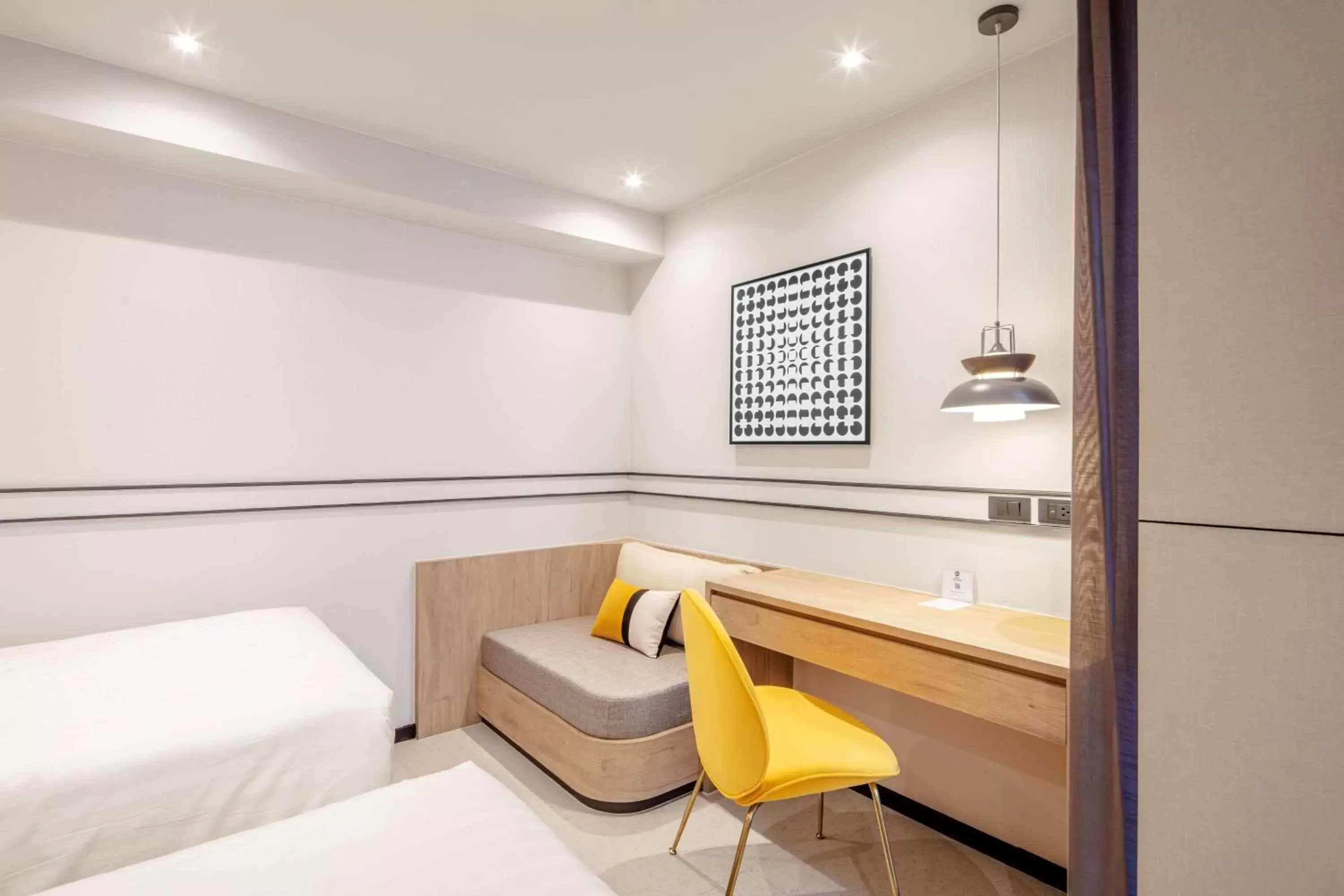 Bedroom in Best Western Ratchada Hotel