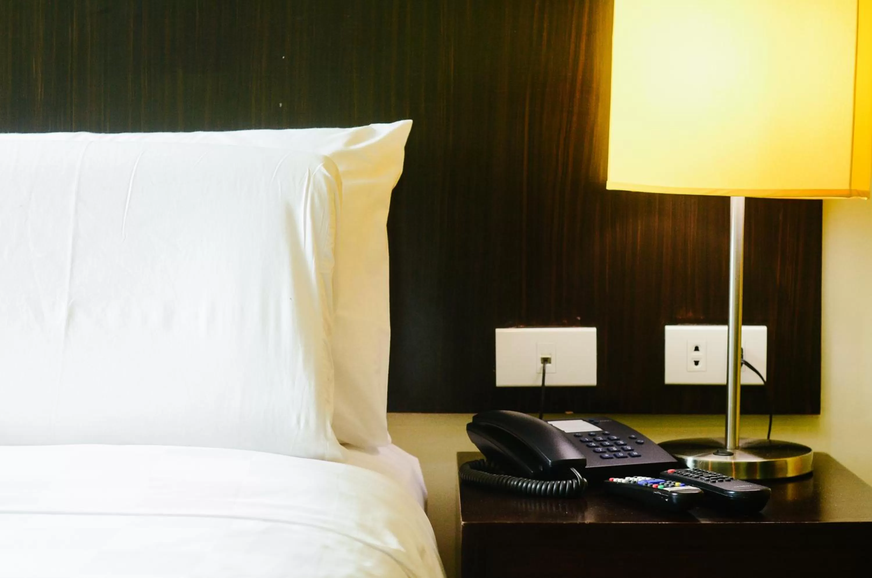 Property building, Bed in Go Hotels Dumaguete