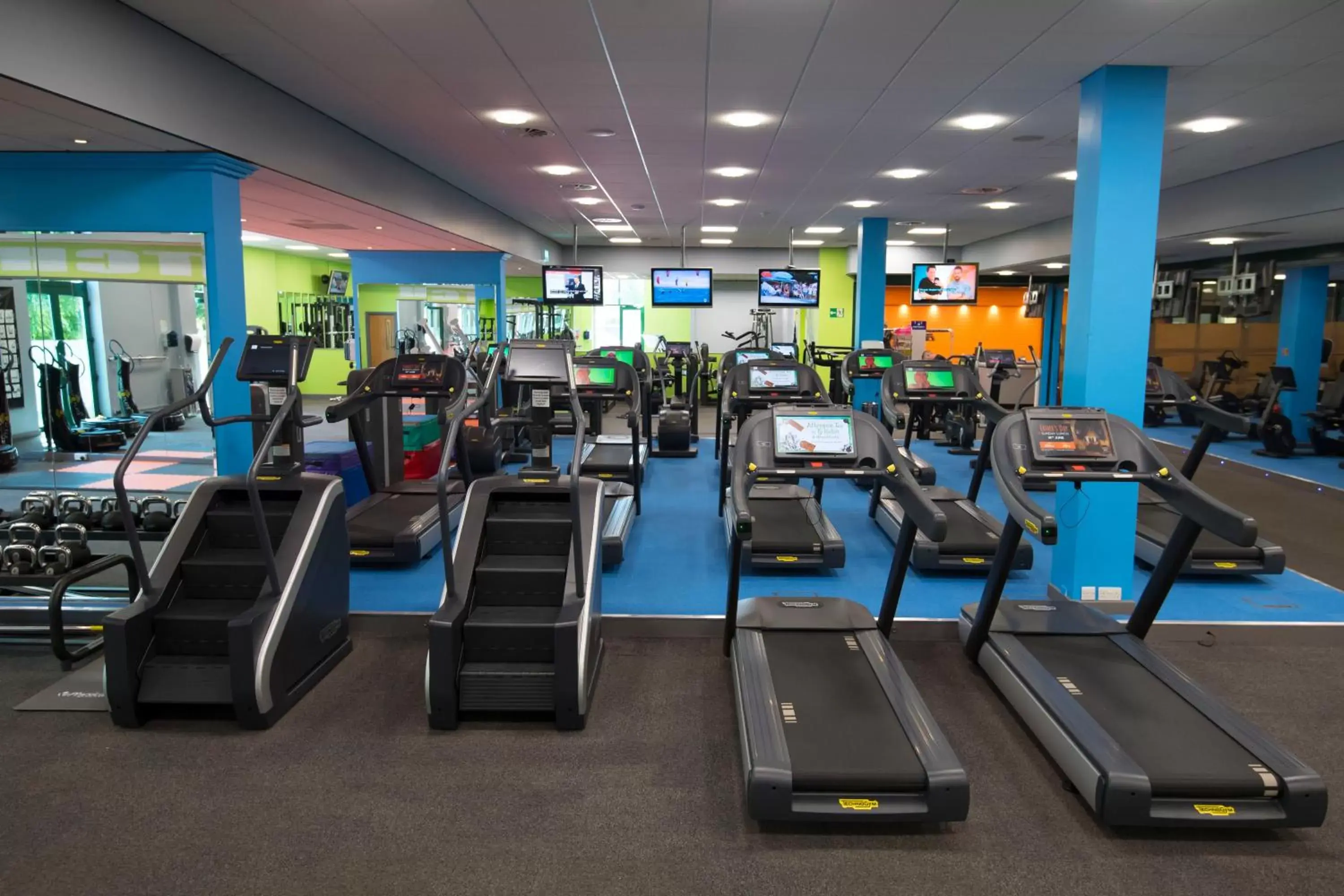 Fitness centre/facilities, Casino in Vale Resort